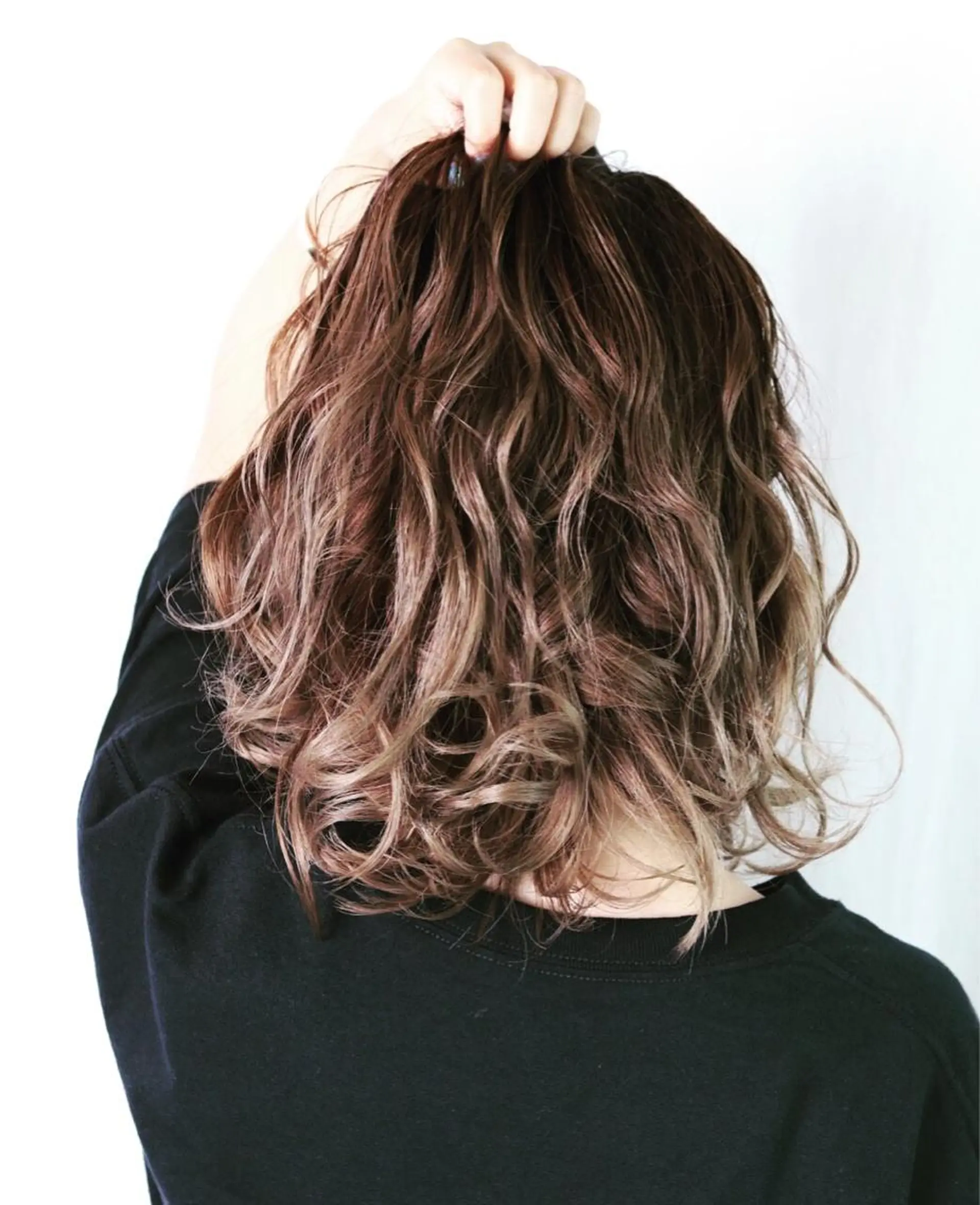 ミディアム カット ヘアカラー トリートメント 髪質改善 ami byAbsoのヘアスタイル