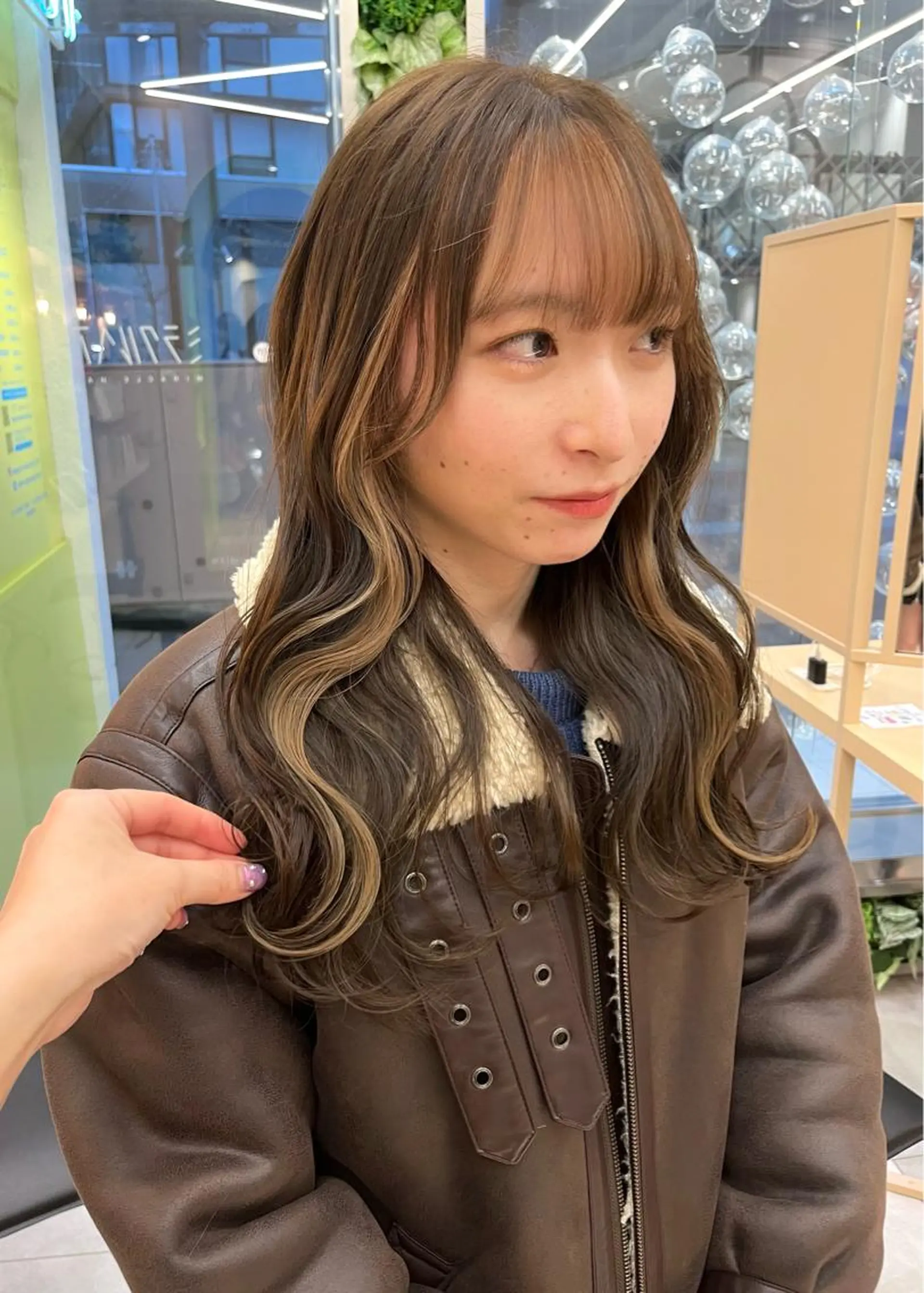 カラー ミストバング ベージュカラー  フェイスフレーミング ホワイトベージュ 🟣niw SHUNNA🟣のヘアスタイル