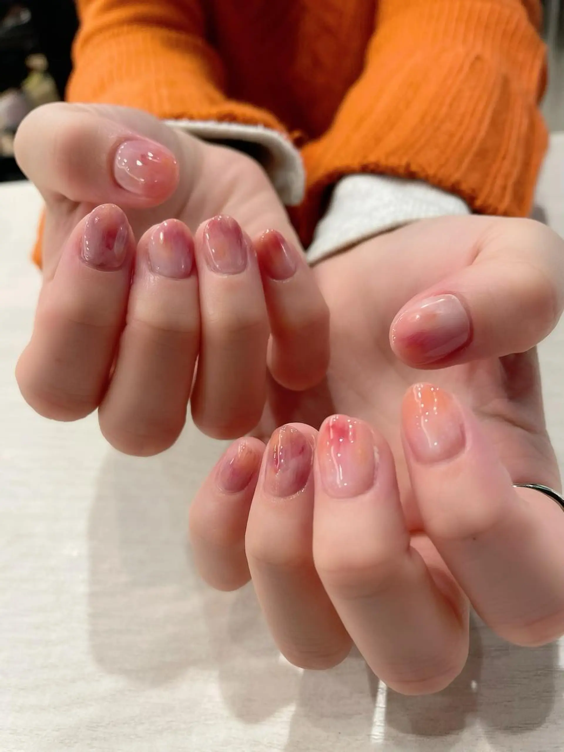 ネイル 成瀬 妃生路のヘアスタイル