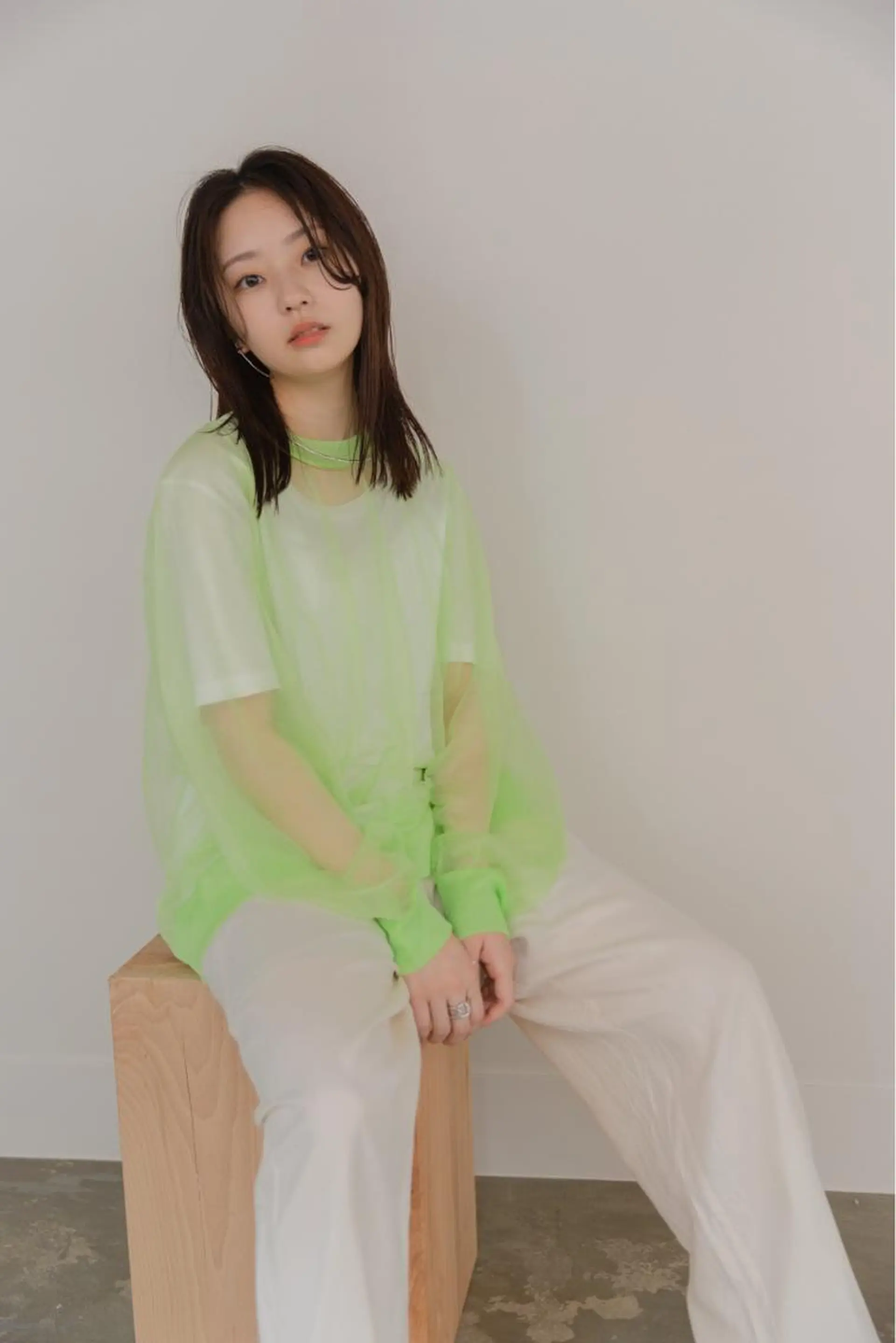 ミディアム カラー ツジガキ ユウスケのヘアスタイル