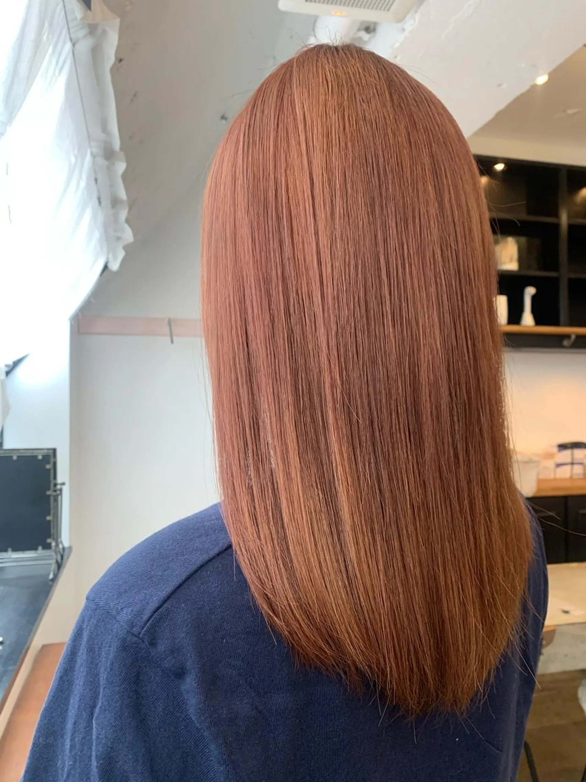ミディアム カラー ミディアムパーマ ブリーチ トリートメント トップ スタイリストのヘアスタイル