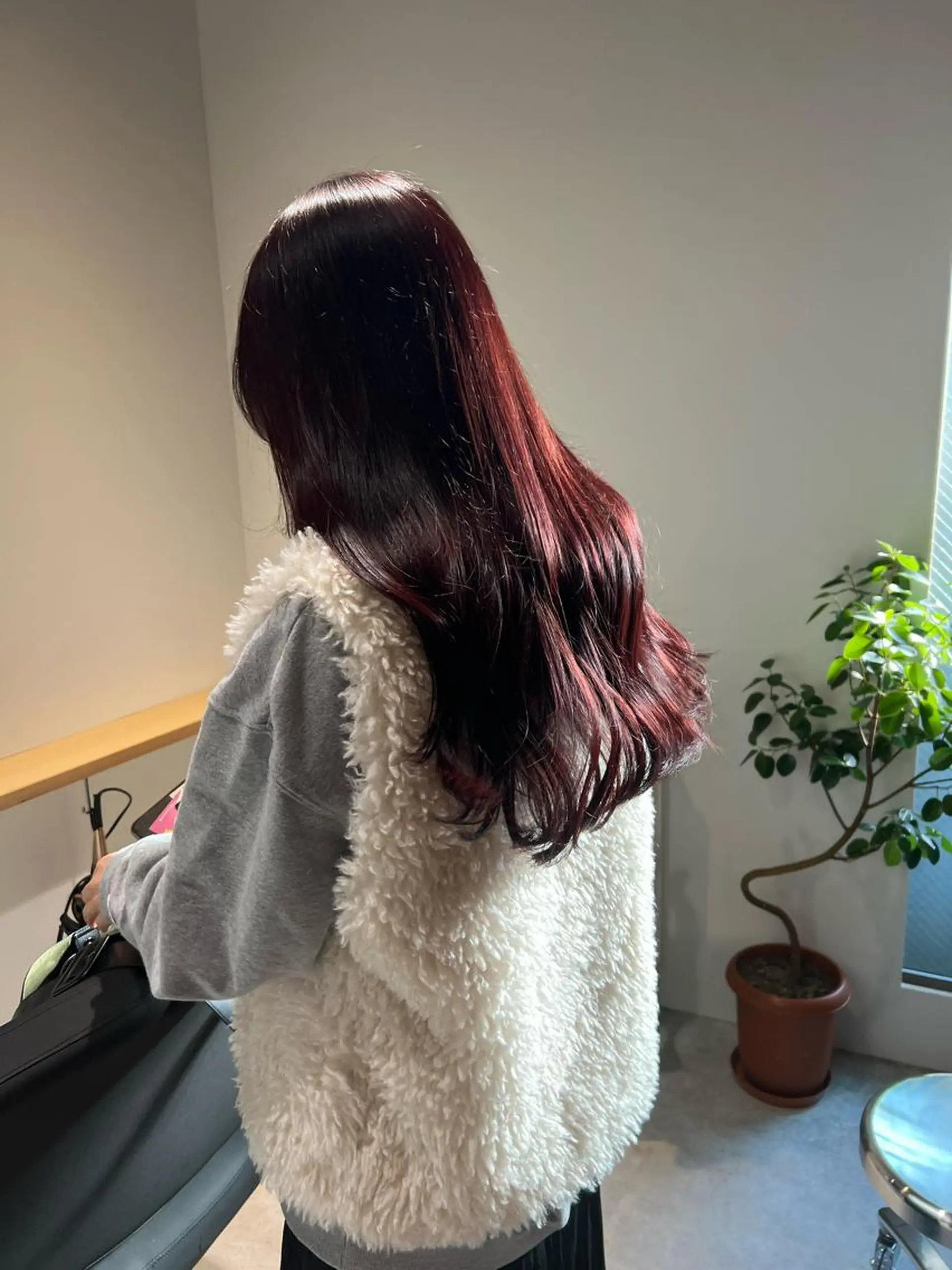 ロング カラー io濱川 遥のヘアスタイル