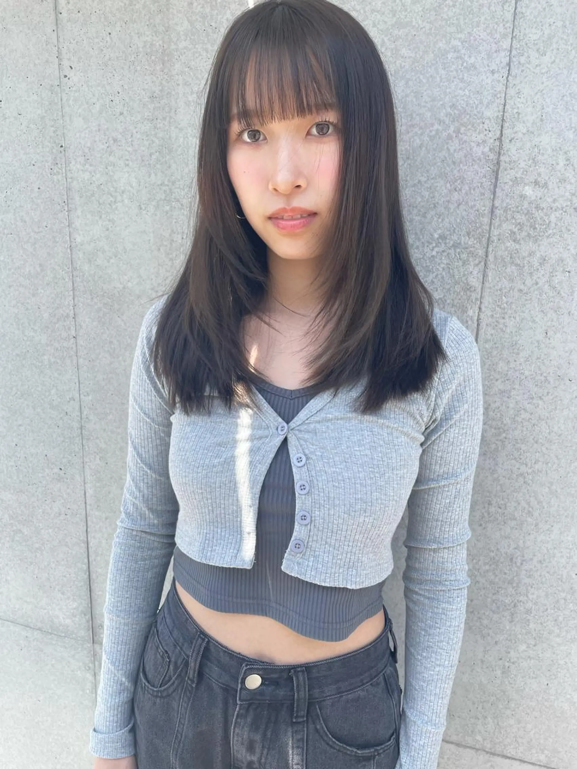 ミディアム カラー 顔まわりレイヤー レイヤーカット カット ヘアカラー トリートメント センスをお届けします 大谷将生infpのヘアスタイル