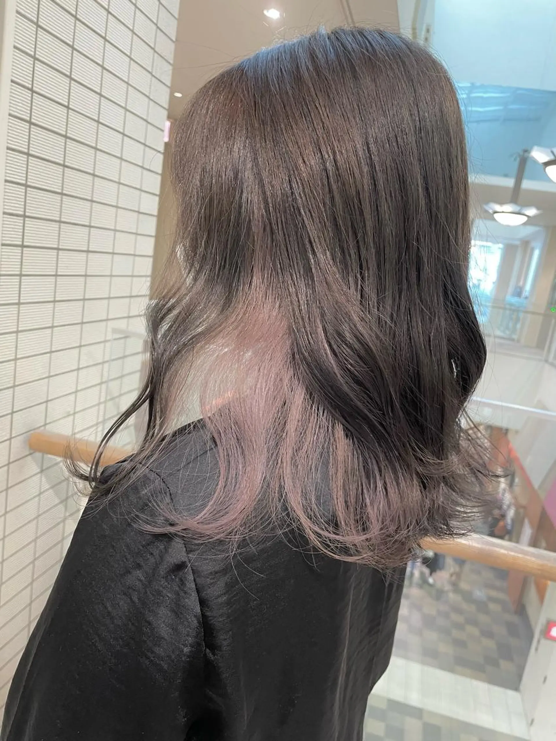 セミロング ヘアカラー KANA🌷 髪質改善のヘアスタイル