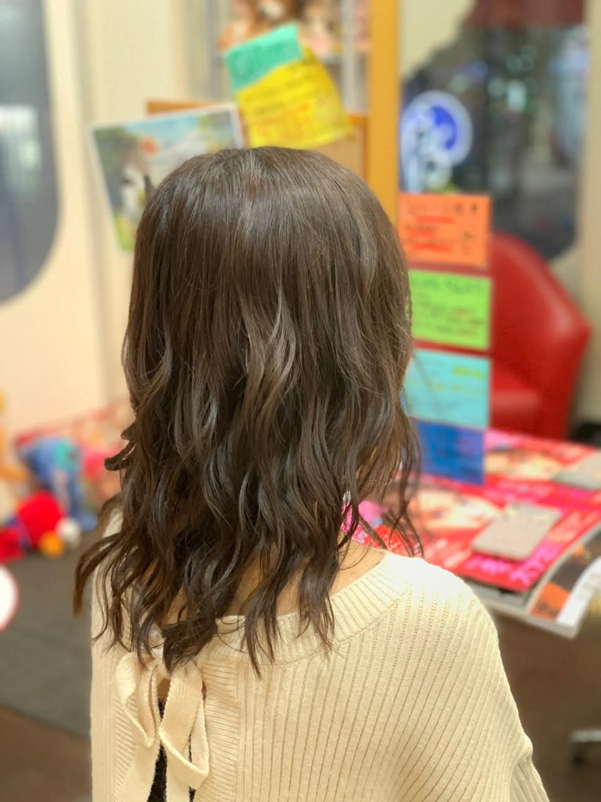 セミロング ヘアカラー たけい ゆうきのヘアスタイル