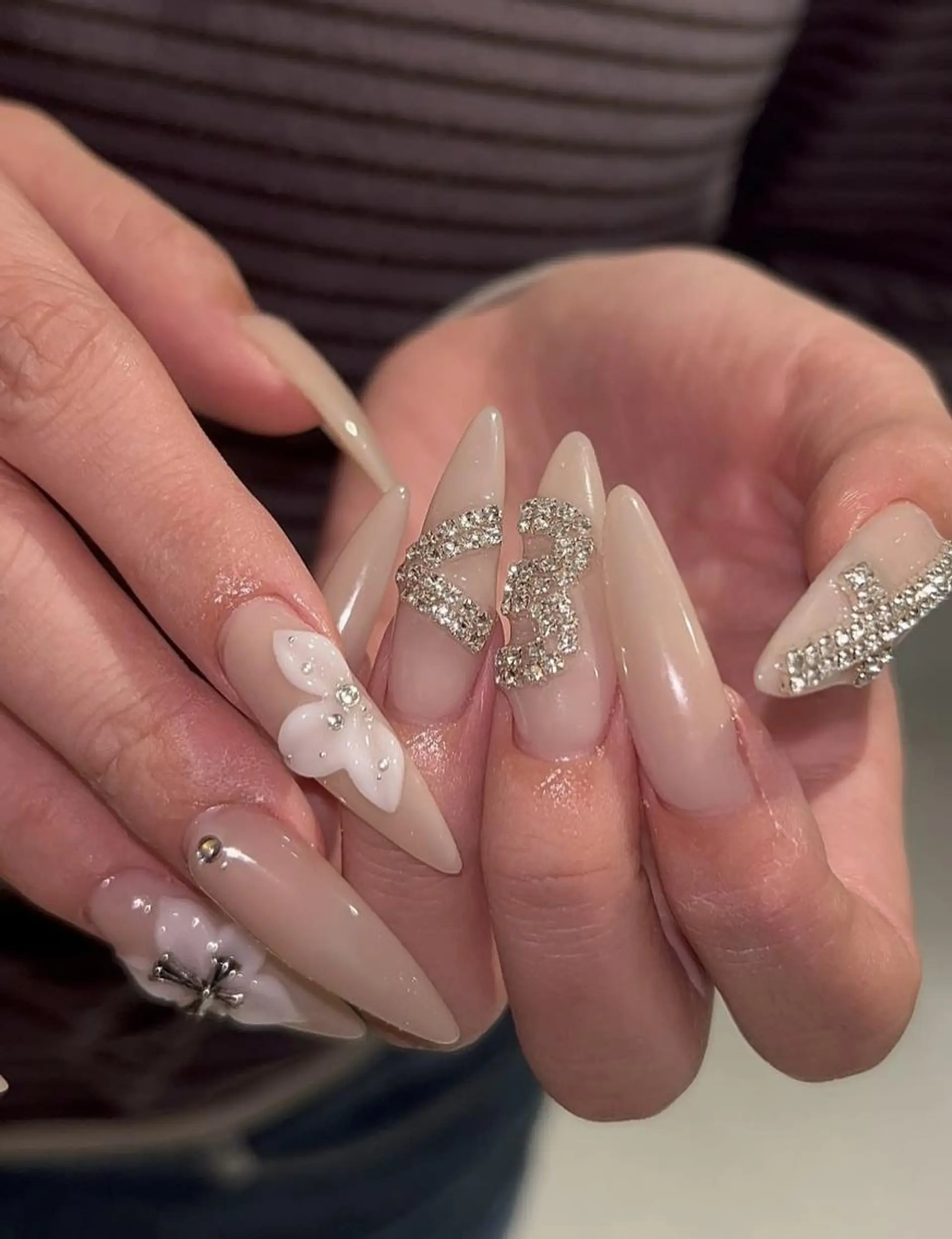 ネイル 長さ出し フレンチネイル グラデーション 卒業式 マグネットネイル ハンドネイル MIHANA NAILのネイルデザイン