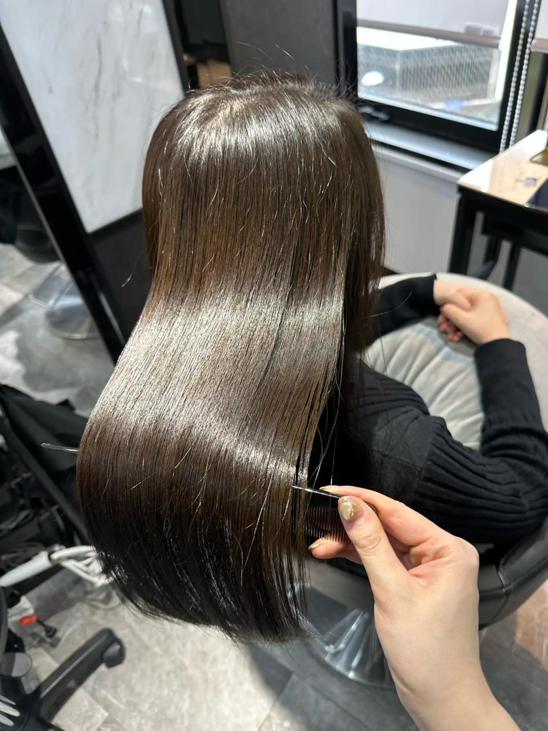 ロング カラー トリートメント 近藤千翔🩵 髪質改善Periodのエステ・リラクイメージ