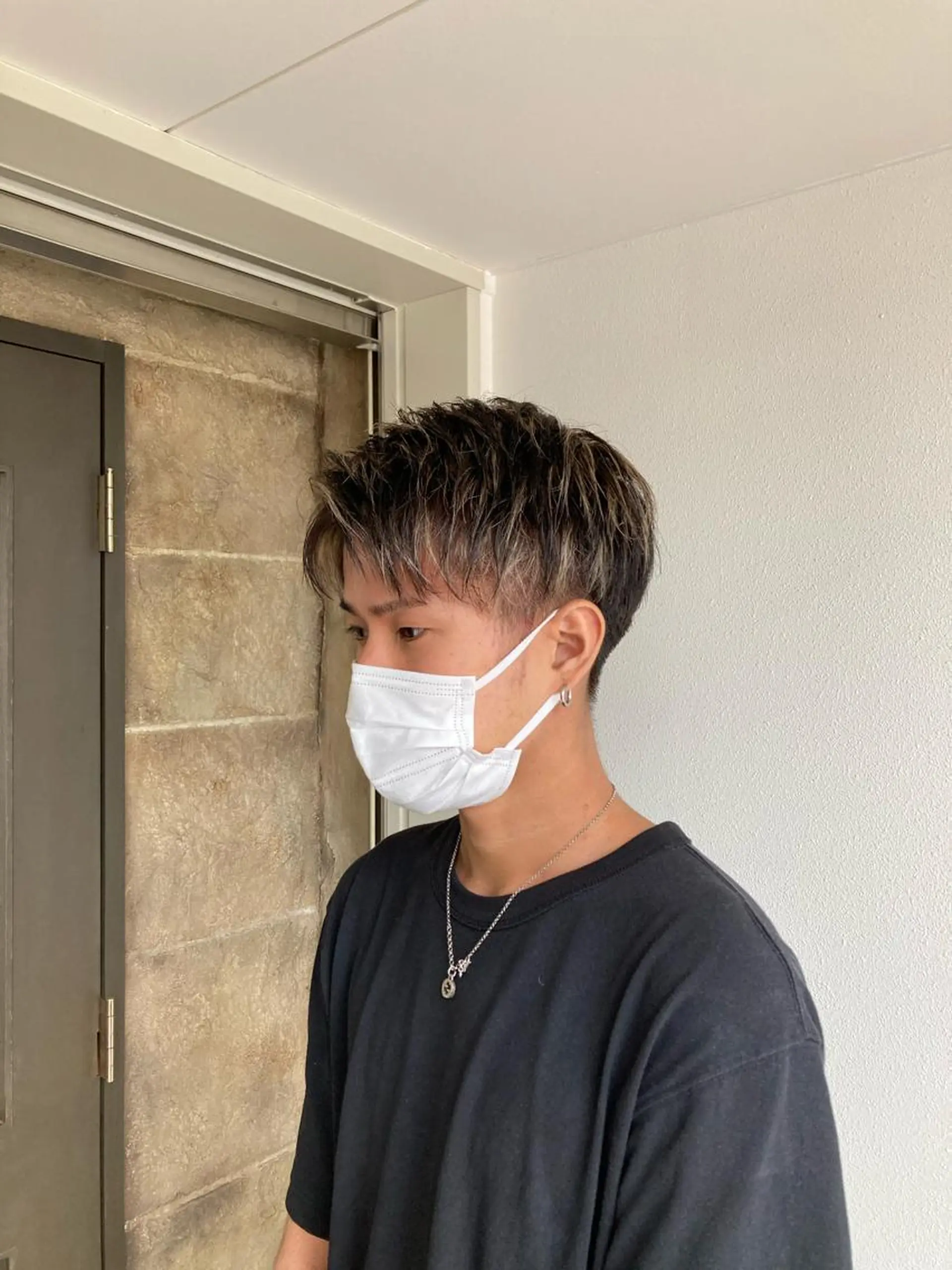 メンズ メンズハイライト 茨木市駅徒歩5分 小林龍之介のヘアスタイル