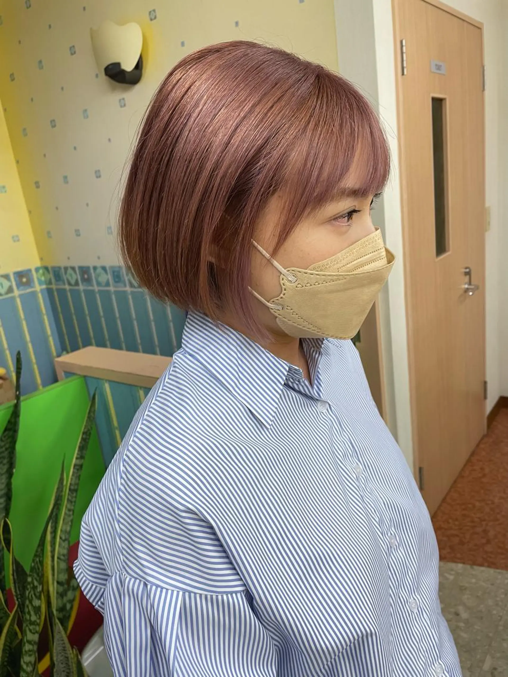 ショート カラー ベージュカラー ピンクカラー ピンクベージュ yui .のヘアスタイル
