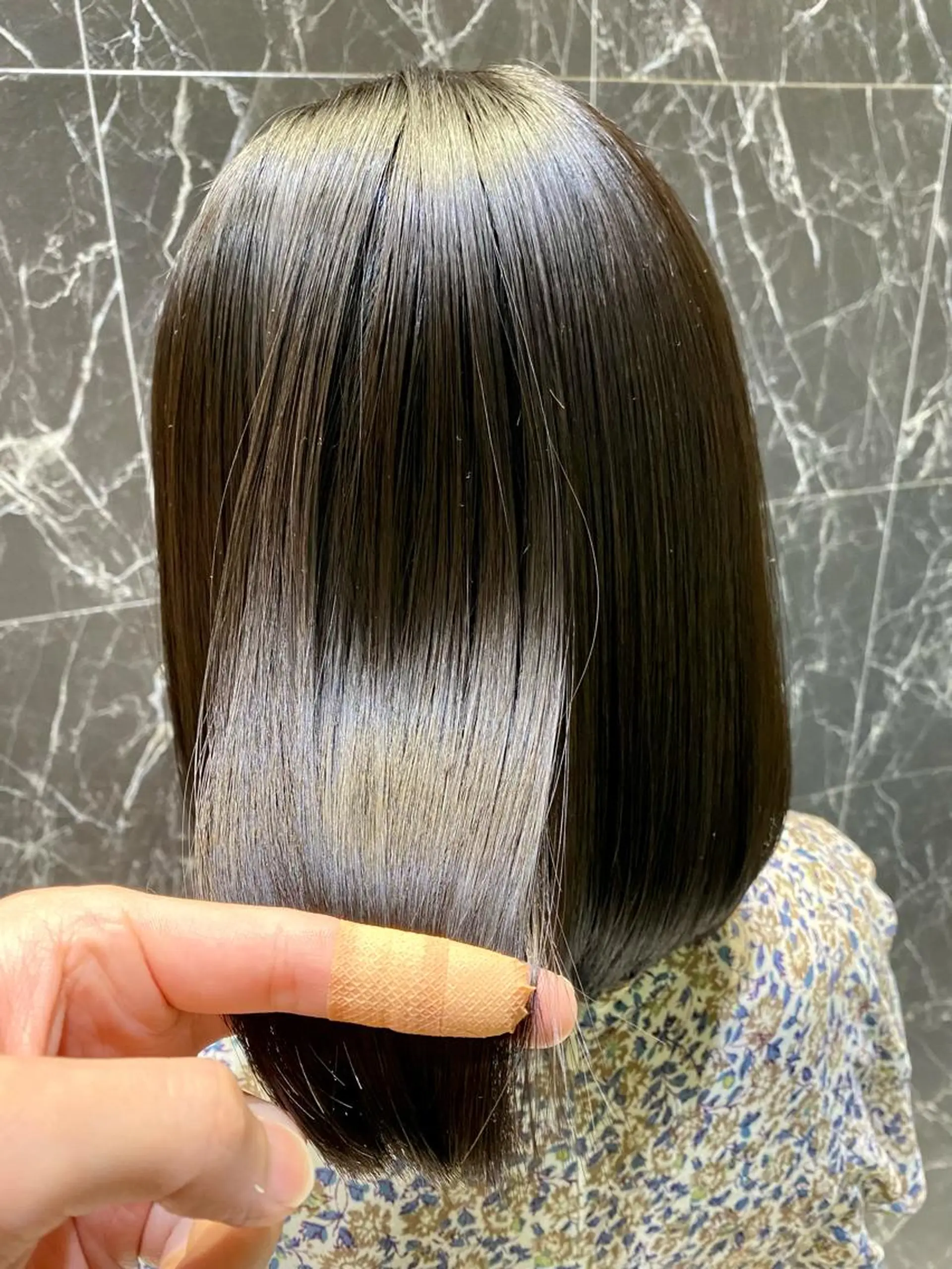 ミディアム 🔸縮毛矯正/髪質 改善カラー石崎🔸のヘアスタイル