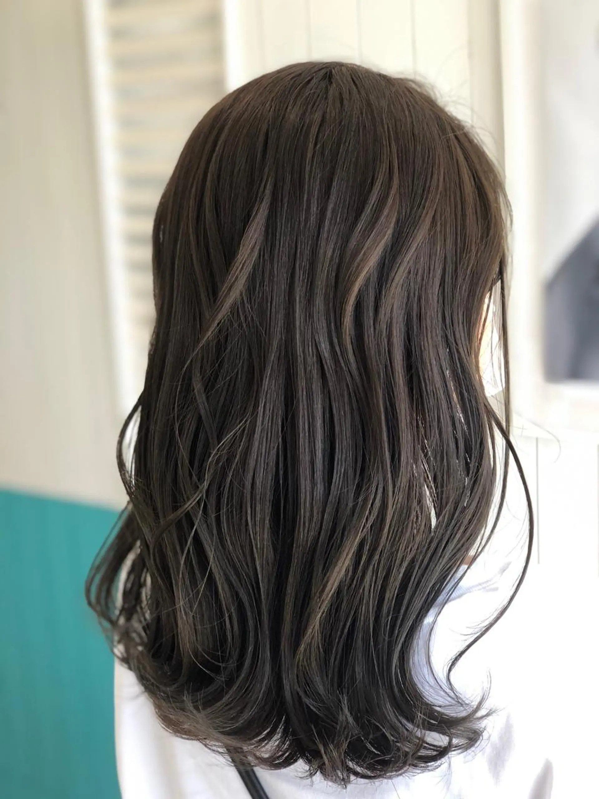 ロング カラー グレージュ カーキグレージュ ヘアカラー Snaly カラー特化ページのヘアスタイル