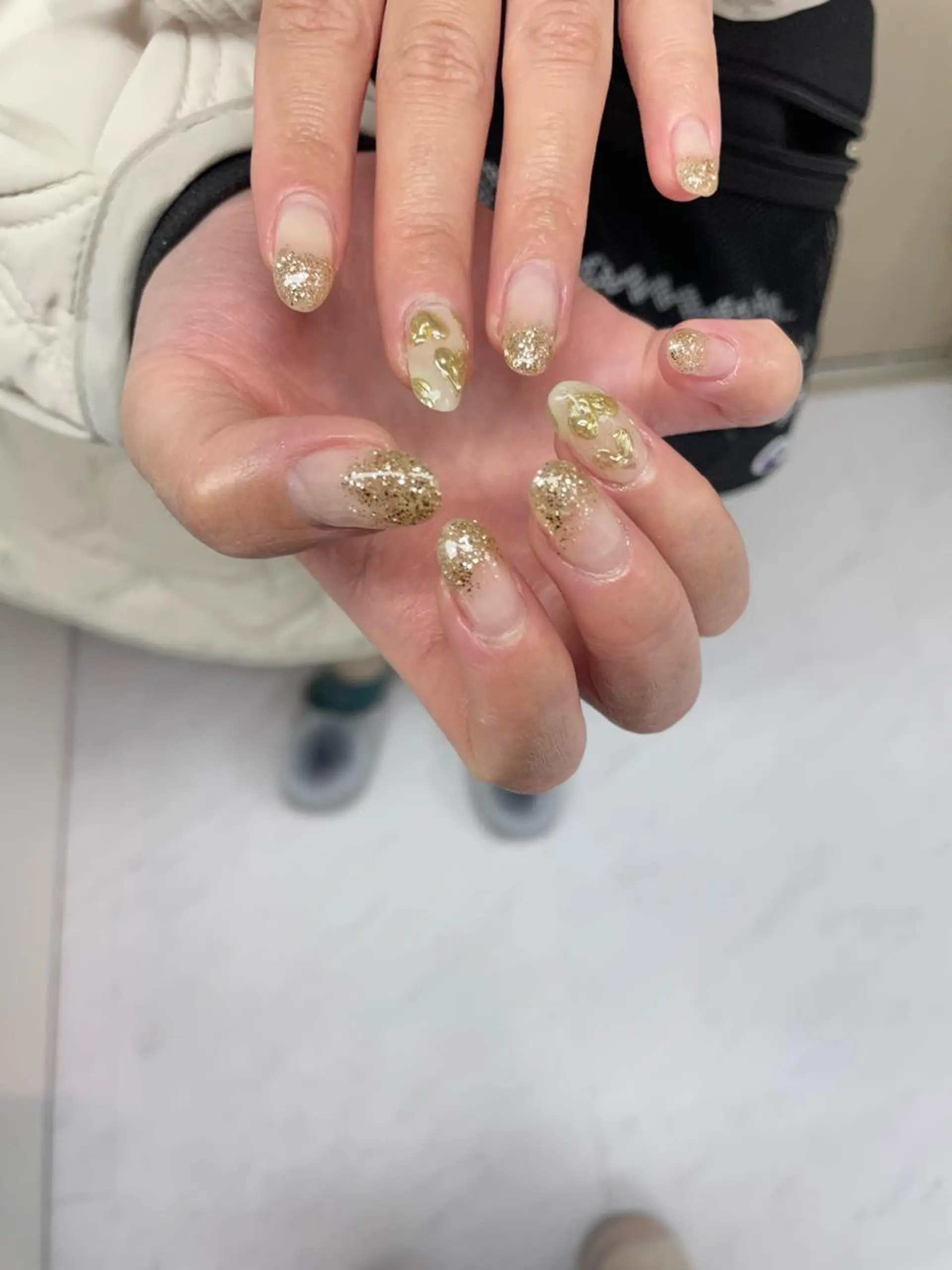 ネイル ミラーネイル ハンドネイル 大阪福島韓国束感まつ げ Sayaka🤍のマツエク・マツパデザイン