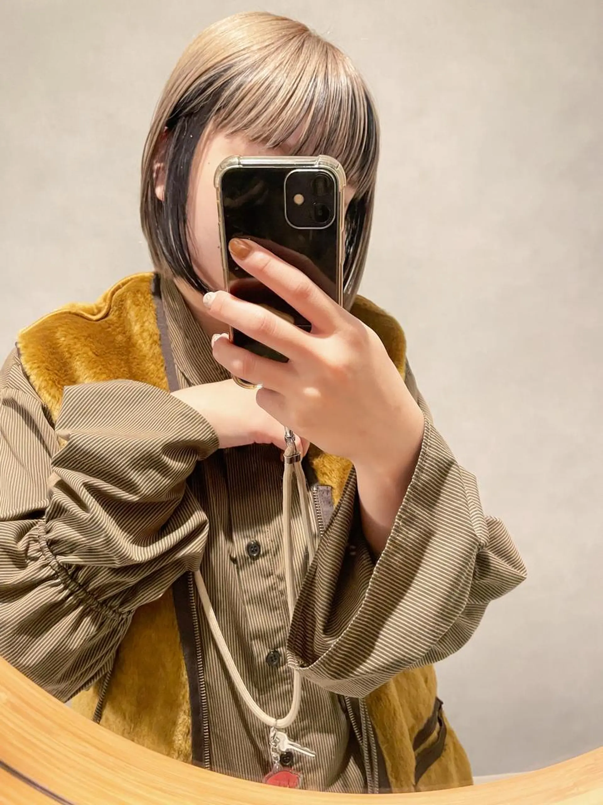 ミディアム くびれヘア 似合わせカット 小顔カット ヘアカラー トリートメント カラー得意【梅田】 瀧本友梨乃のヘアスタイル