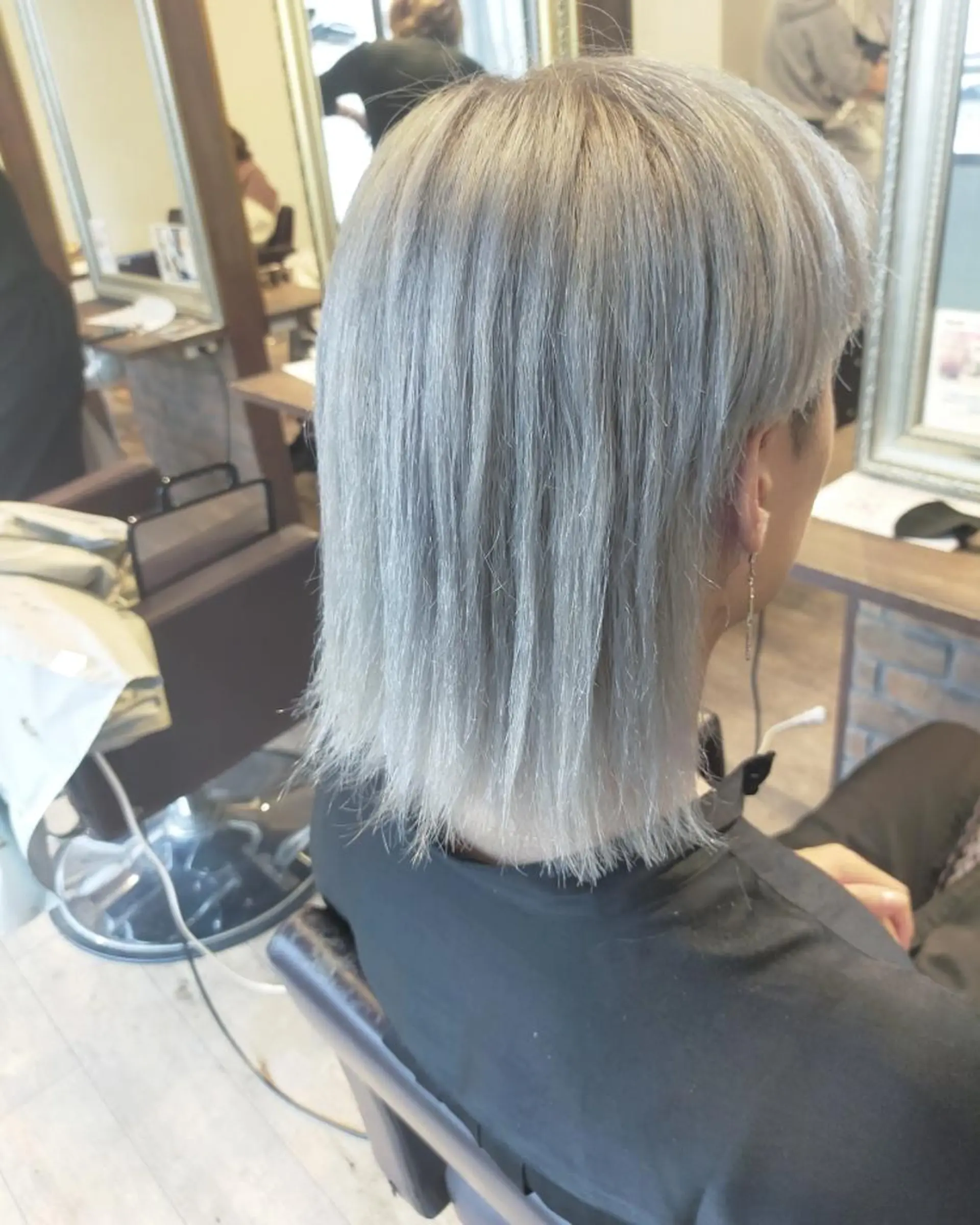 メンズ カラー ミディアム ブロンド ホワイトブロンド RU RIのヘアスタイル