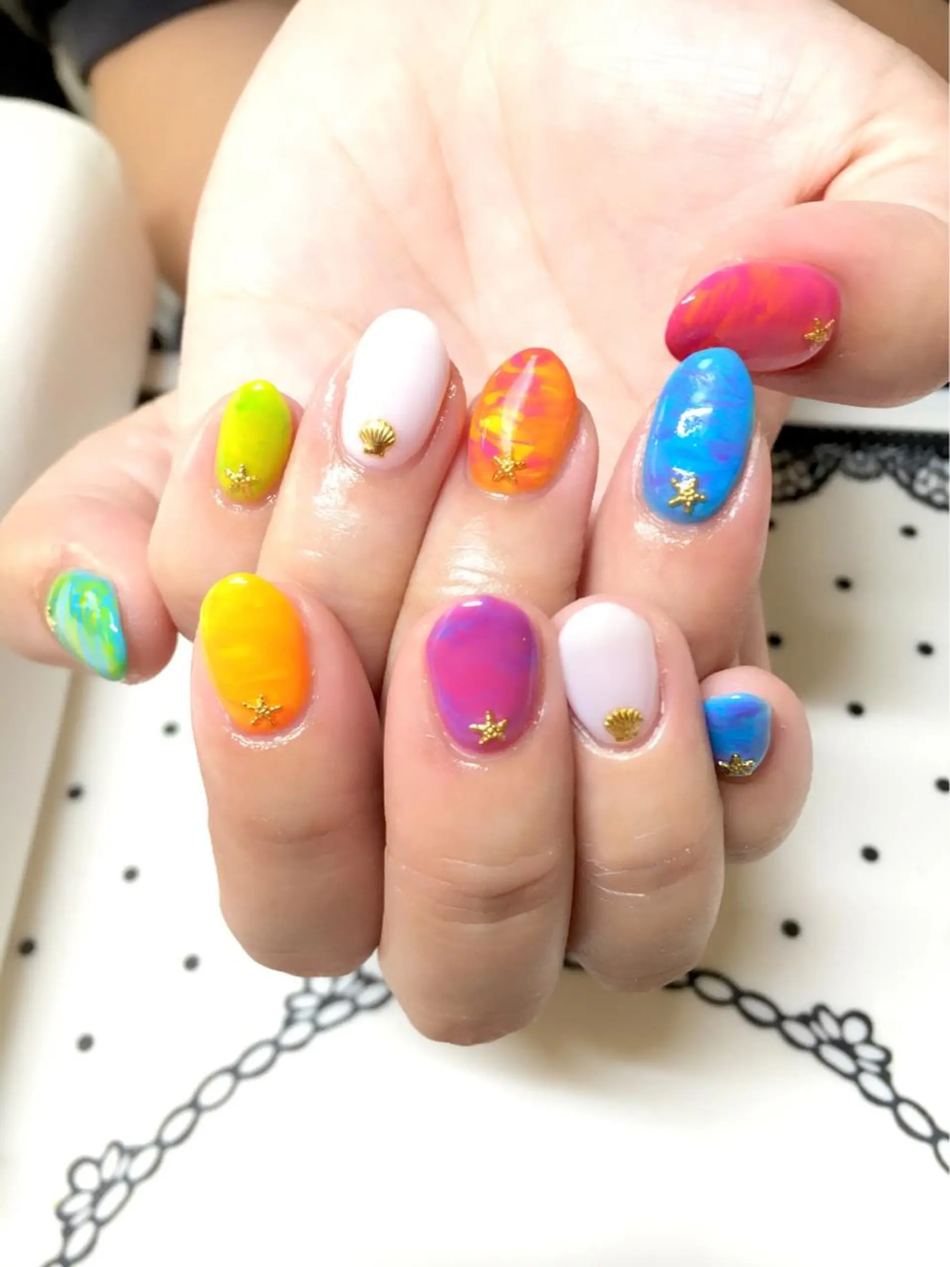 ネイル フットネイル ジェルネイル ミラーネイル パラジェル 春ネイル clover nailのネイルデザイン