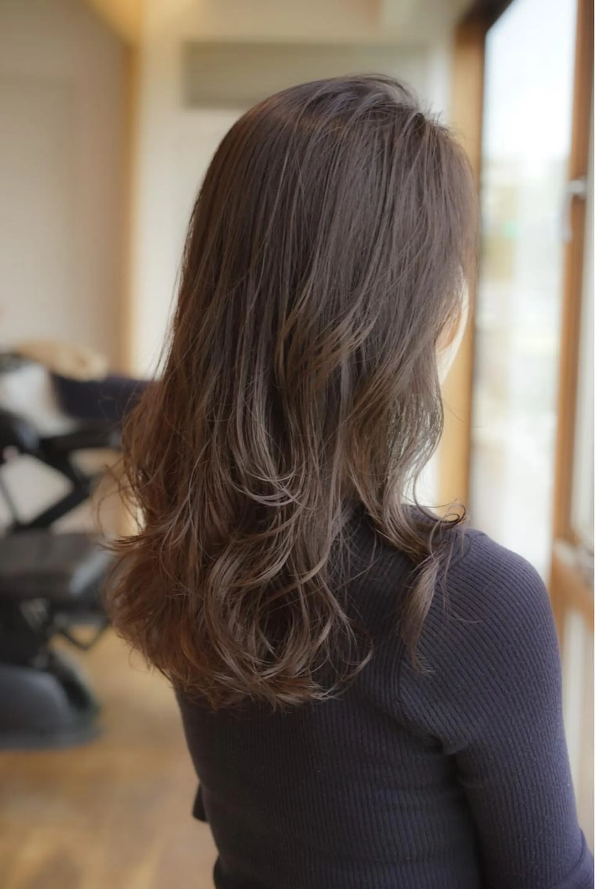 ロング カラー ナガス カズアキのヘアスタイル