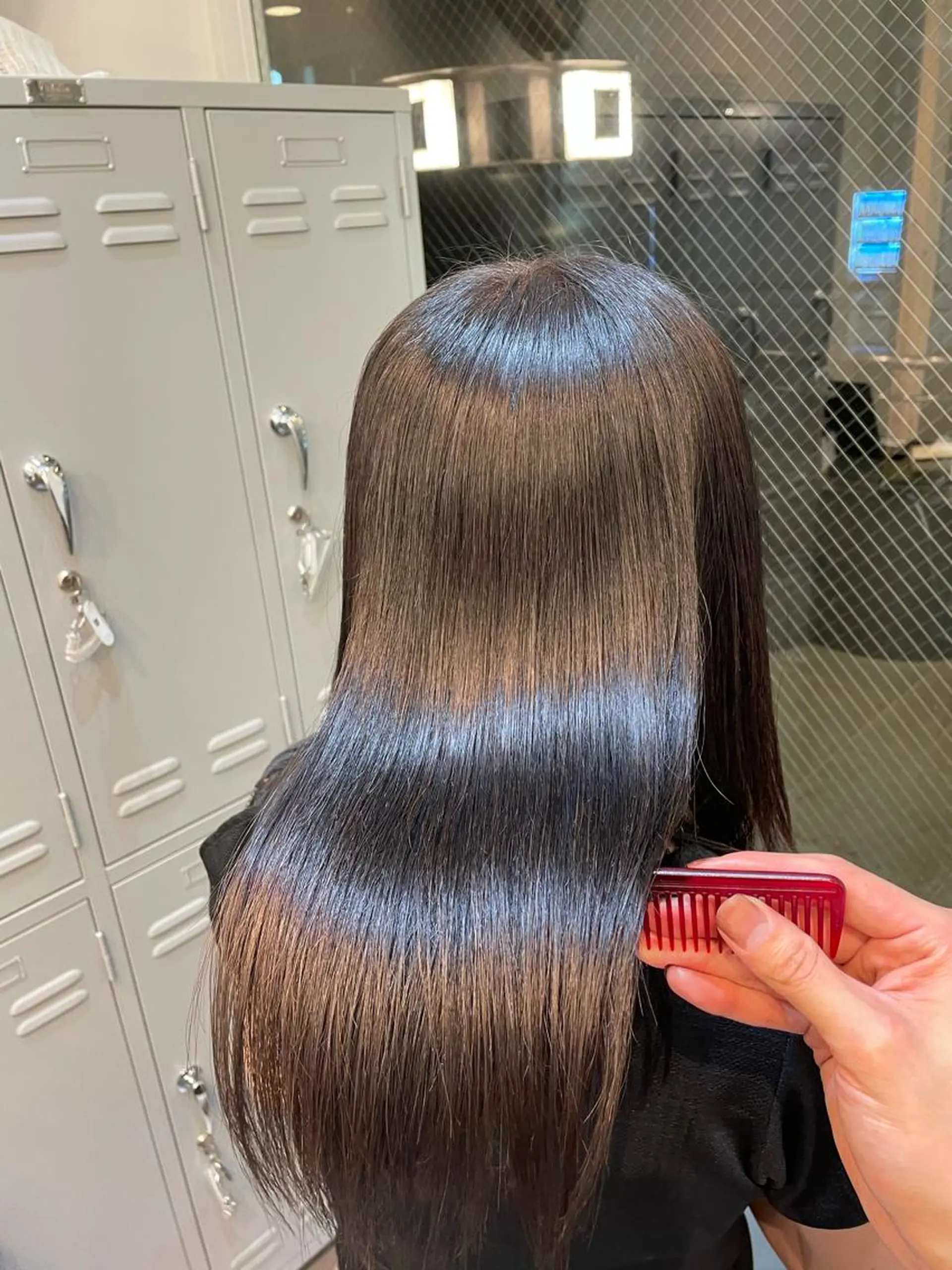 セミロング パーマ 髪質改善 髪質改善× 白髪ぼかし溝江のヘアスタイル