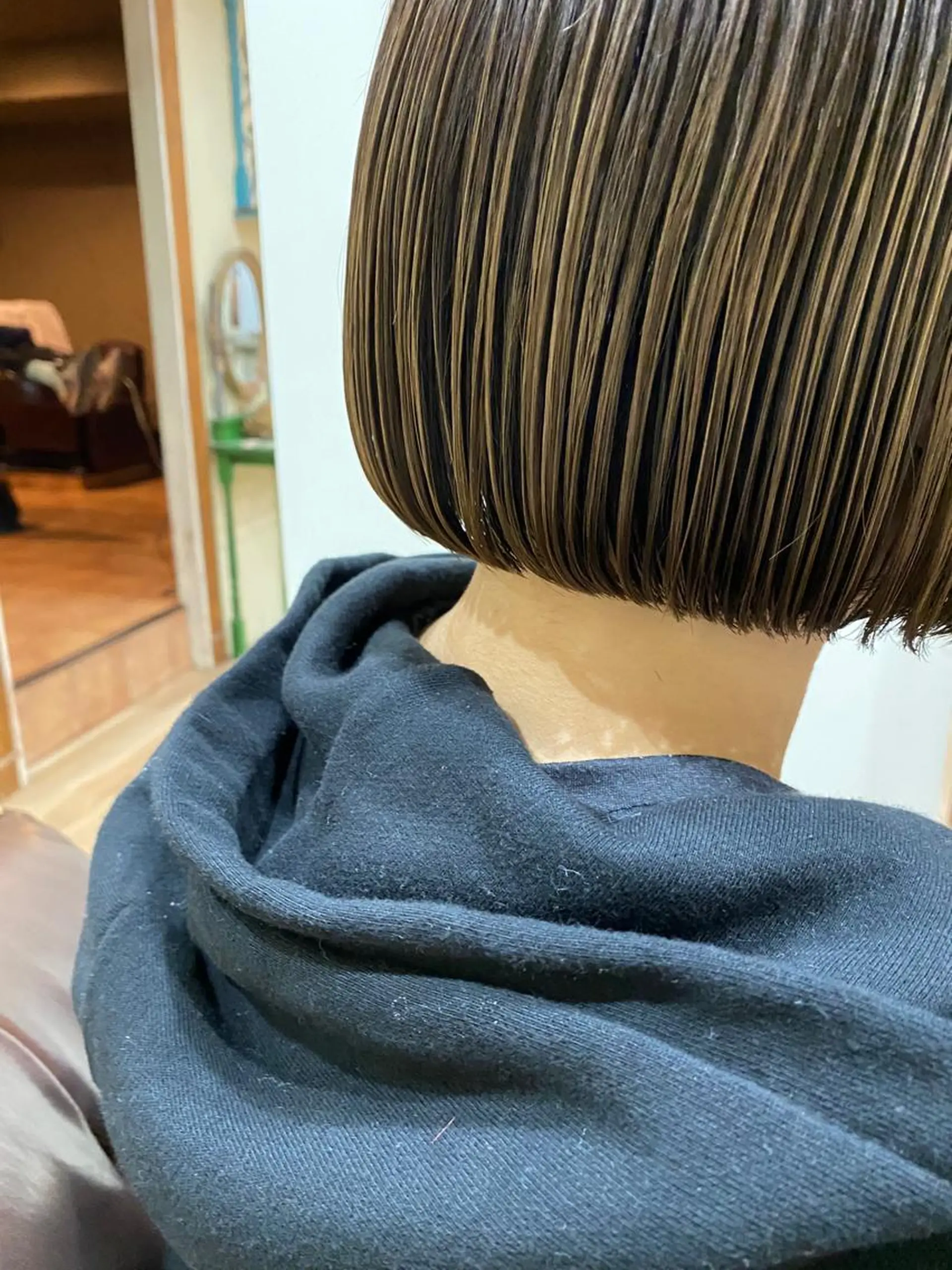 ショート ボブ 東田 恋のヘアスタイル