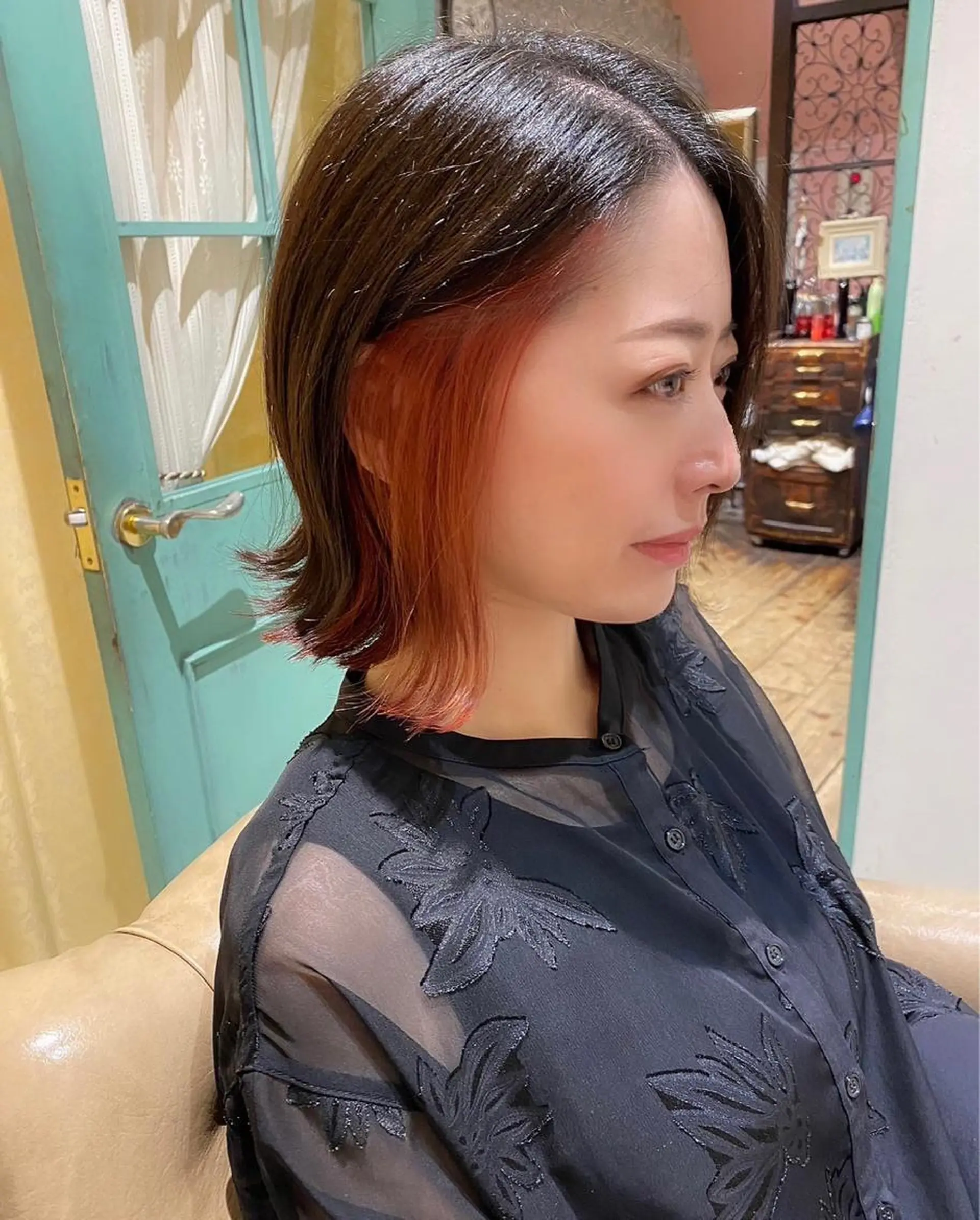 ミディアム カラー PON　ハイトーン ショートカット心斎橋のヘアスタイル