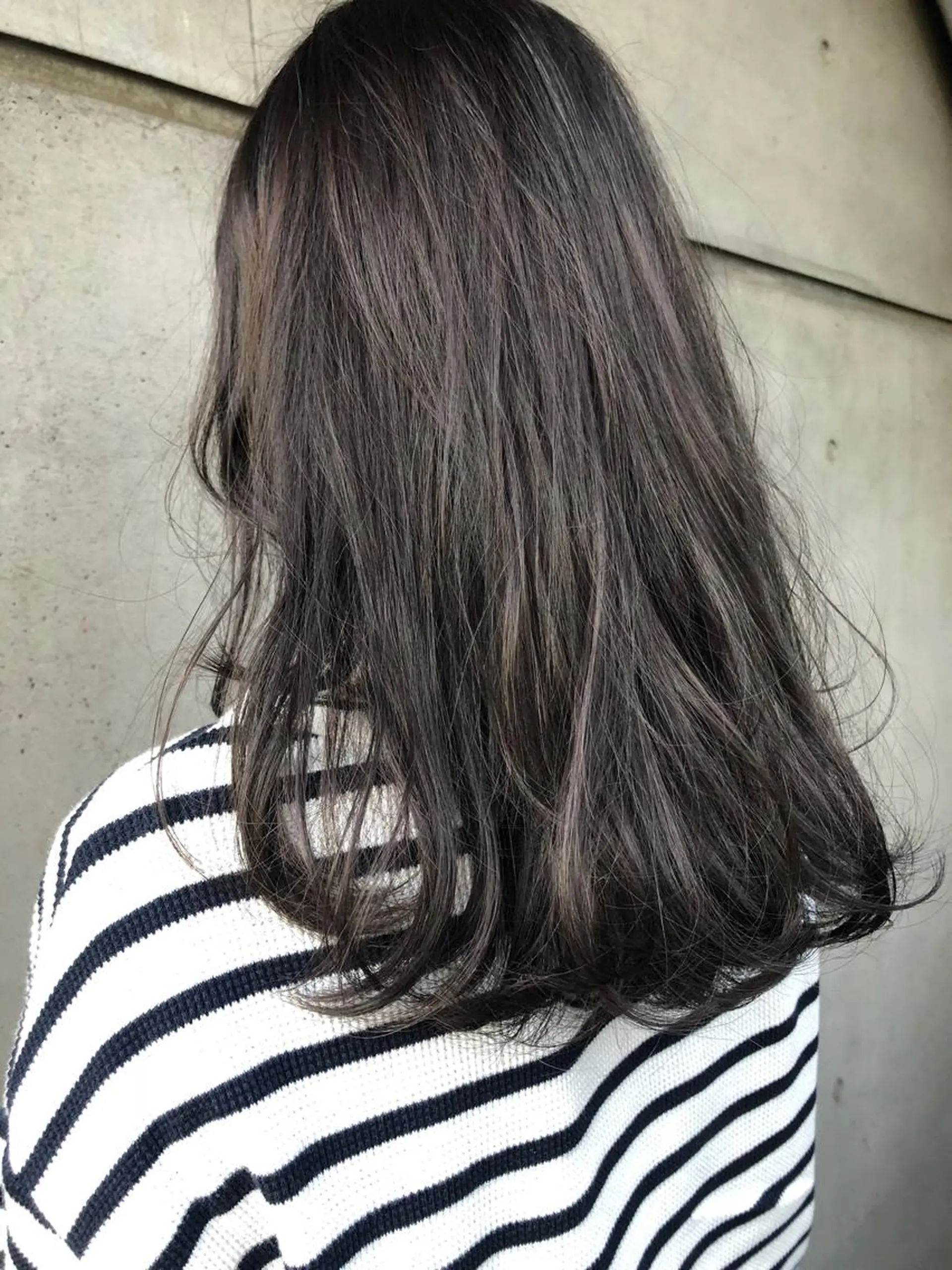 セミロング ハイライト SATO YUKA🌟のヘアスタイル