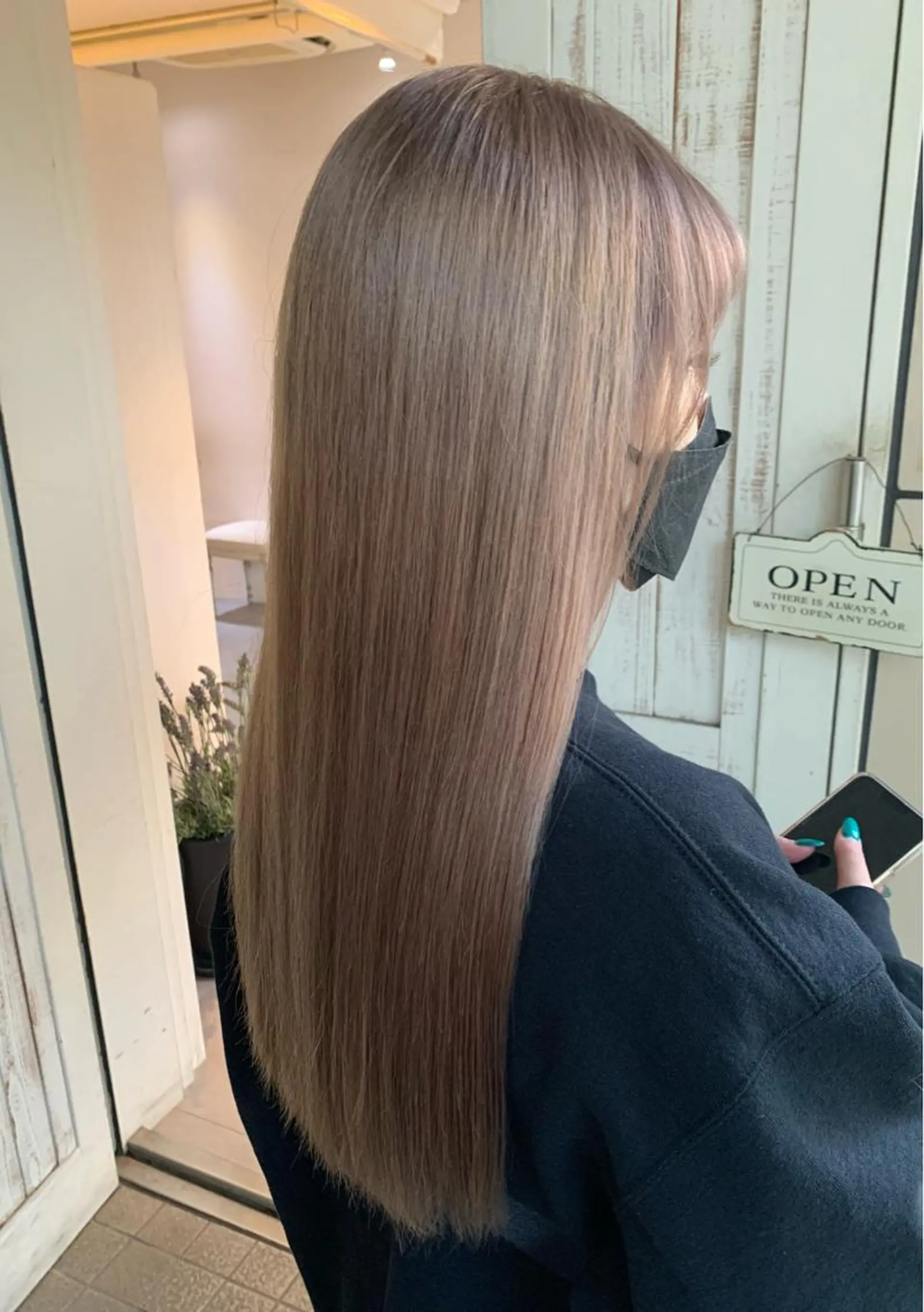 ロング カラー ベージュカラー ダブルカラー ミルクティーベージュ ロング JYUNESU表参道所属・似合わせhair🔸 アサダ　タカコ🔸のヘアスタイル