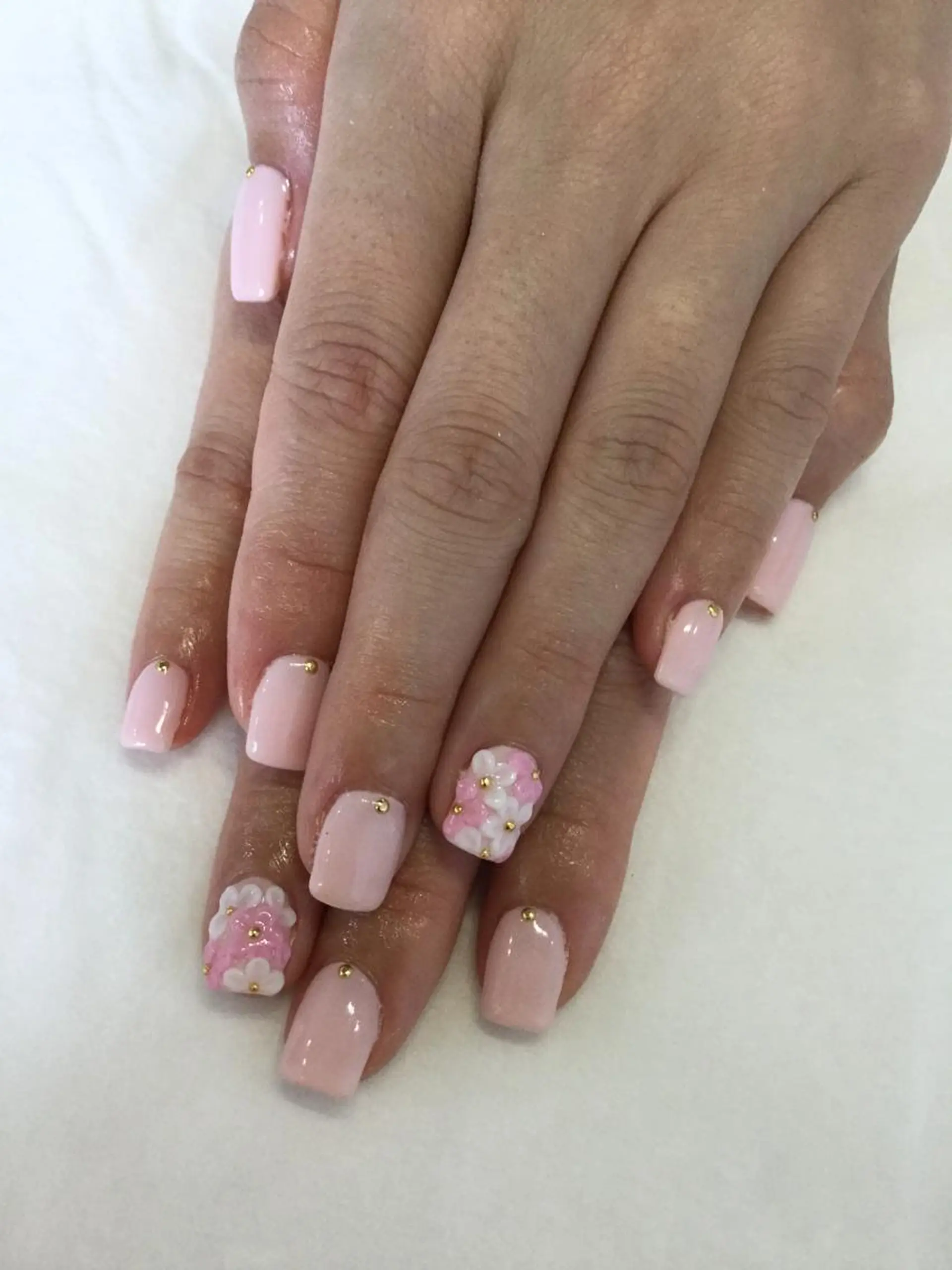 ネイル ハンドネイル 💎🐰 saki. m 🐰💎のネイルデザイン