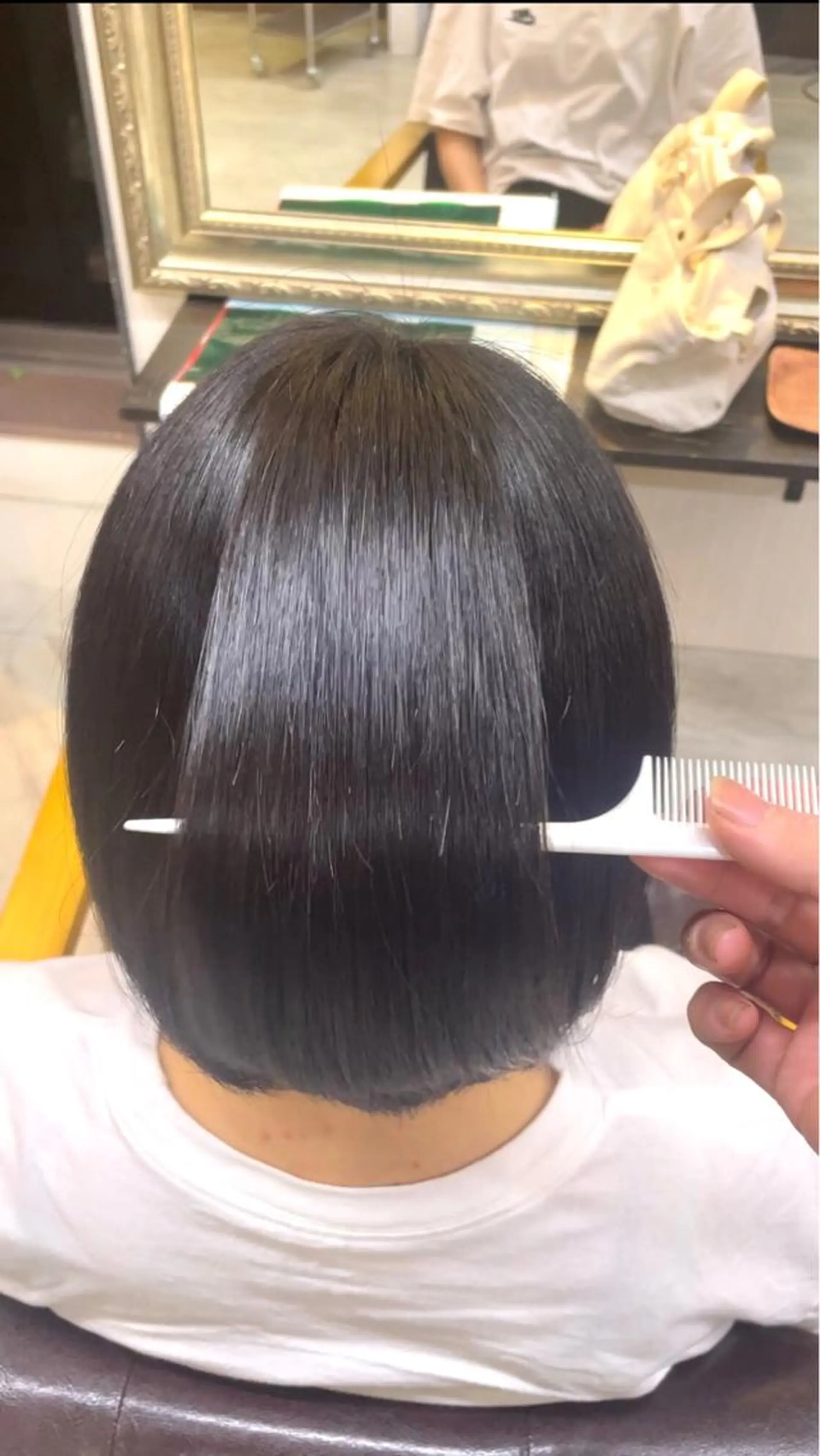 ショート CAROS　atelier所属・安倍 辰哉のヘアスタイル