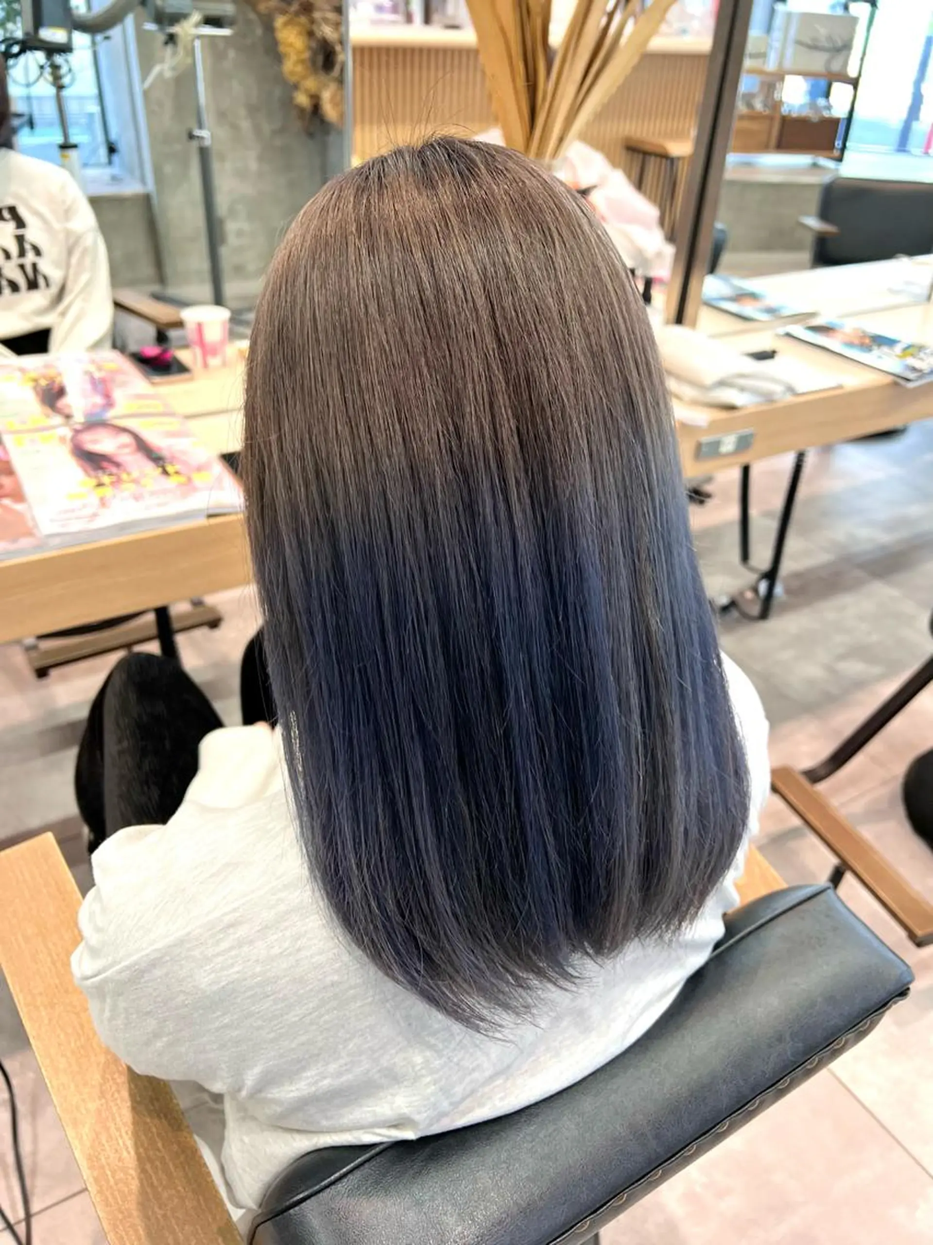 ミディアム カラー グラデーションカラー 🌞レイヤー×カラー 前川那津美🌞のヘアスタイル