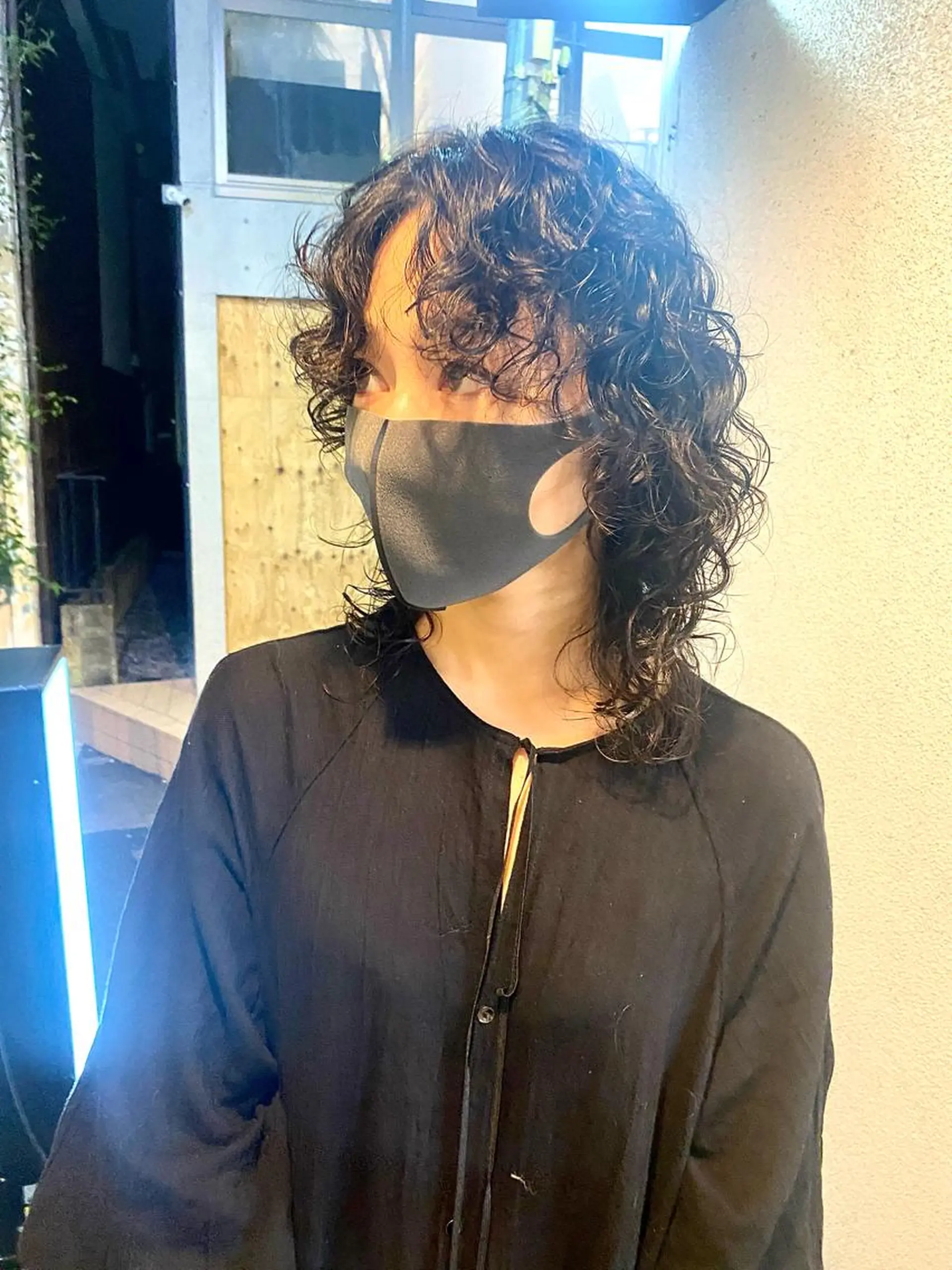 ミディアム パーマ ミディアムパーマ ウルフカット レイヤー/パーマ /ウルフ/nabeのヘアスタイル