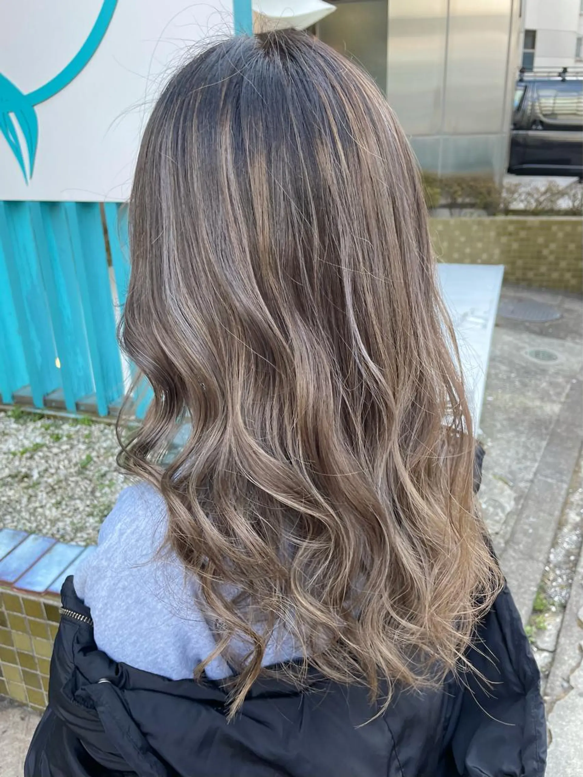 ロング カラー ヘアアレンジ ブリーチ 佐藤 魁人のヘアスタイル