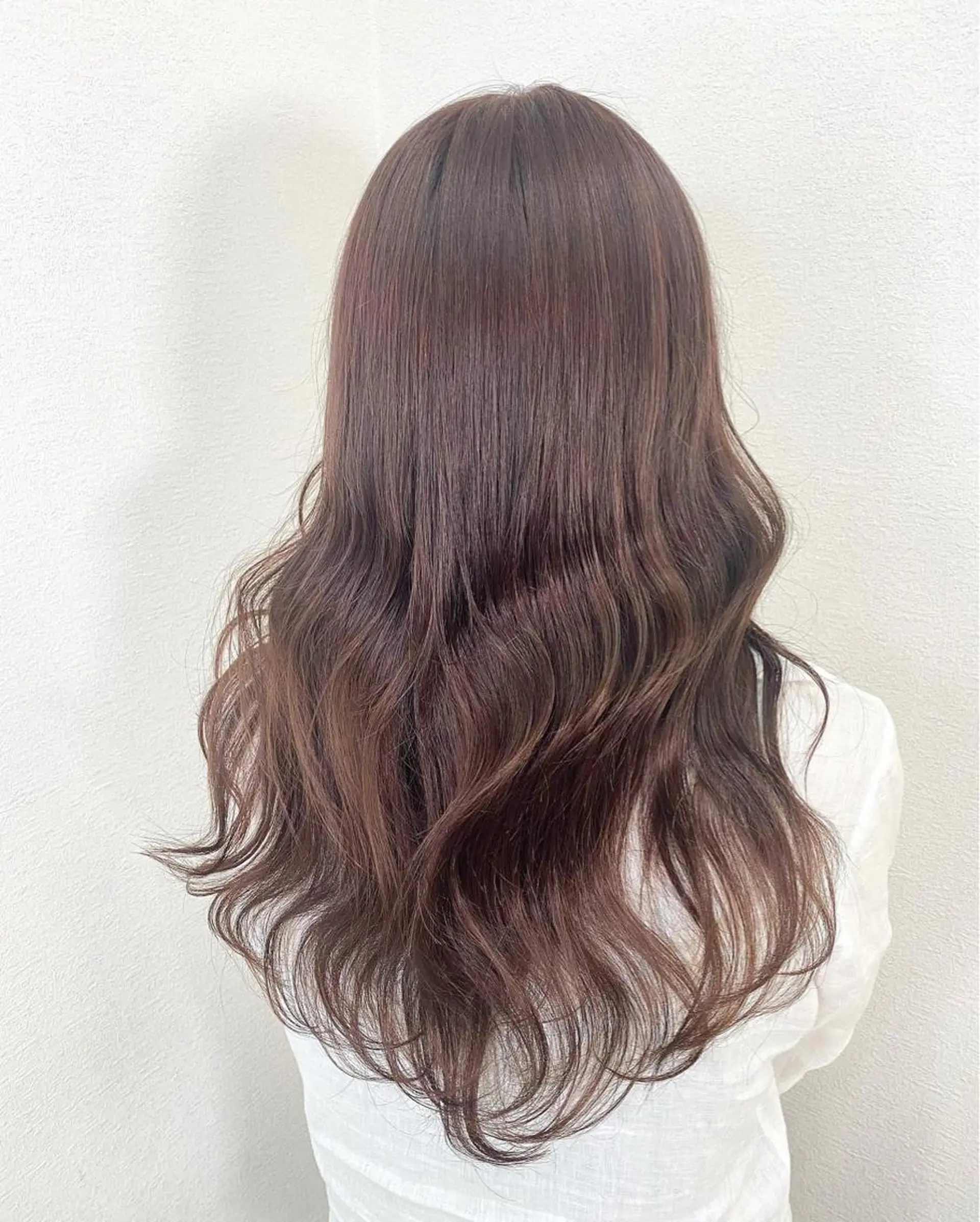 ロング カラー ブラウンカラー チョコレートブラウン 色ムラ修正の神様 新宿ハイトーンかすみのヘアスタイル