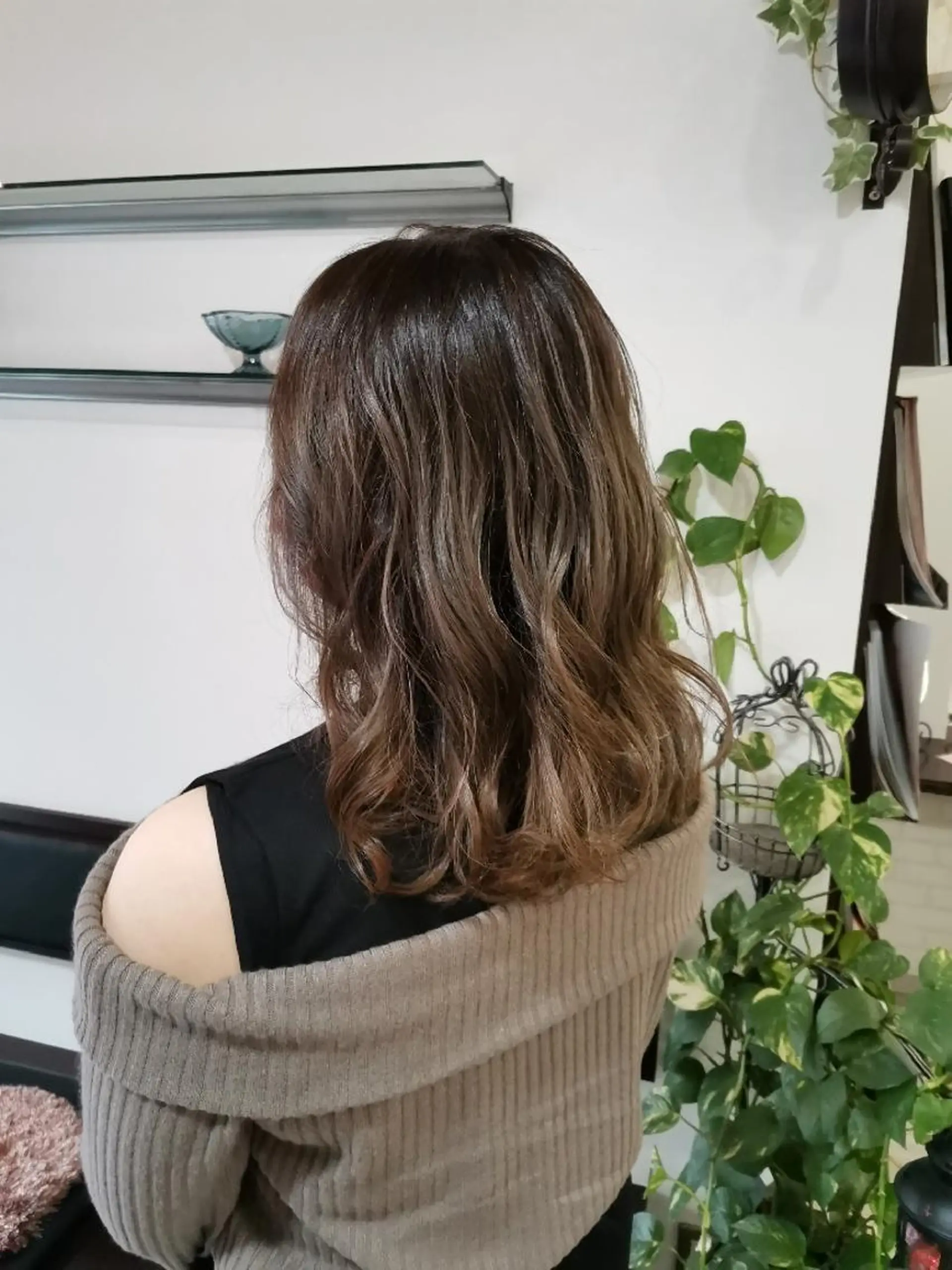 セミロング ツヤ髪ケアカラー✨ 中谷良成のヘアスタイル