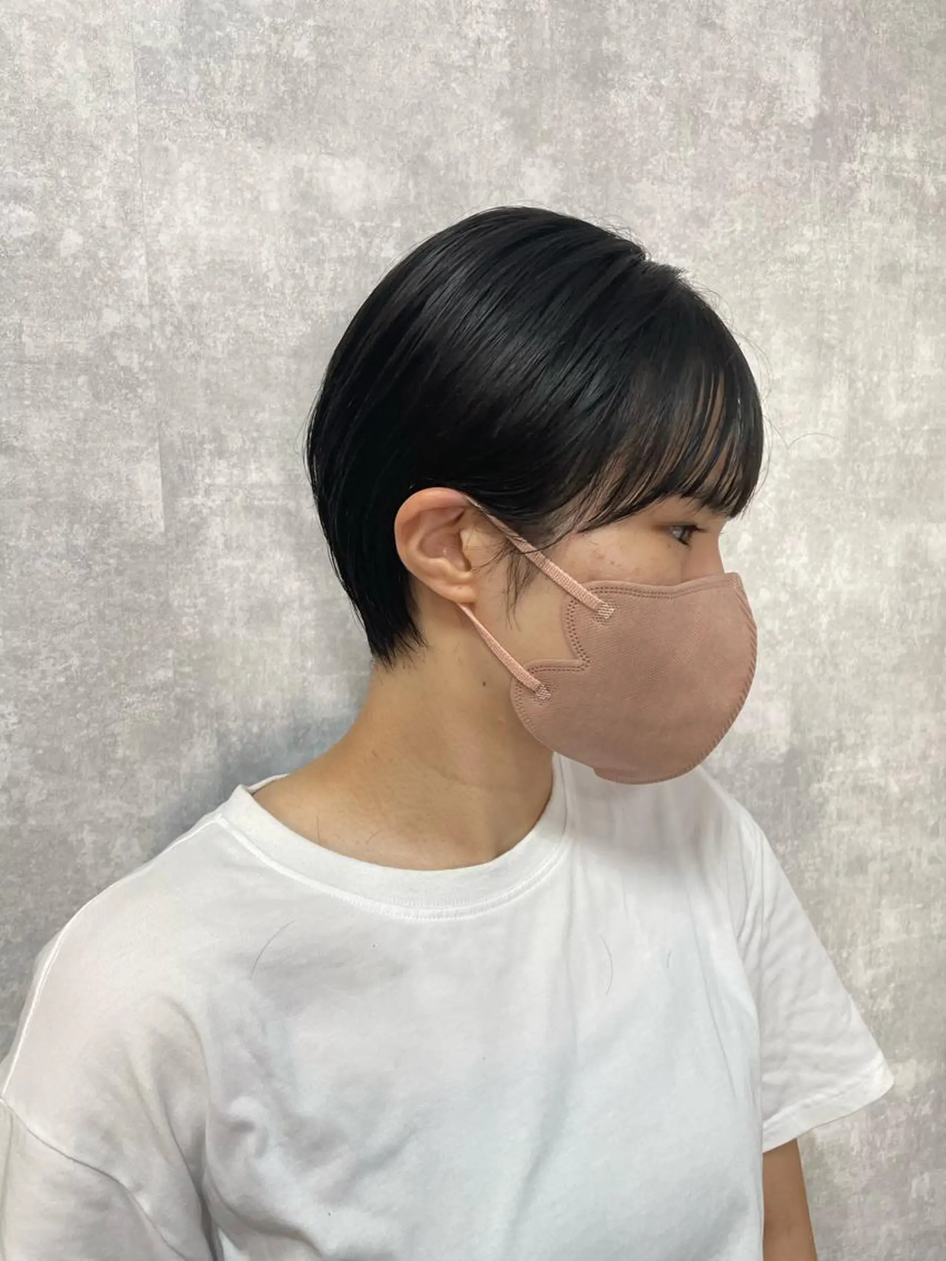 ショート 切りっぱなしボブ ショートボブ ハンサムショート 丸みショート アッシュ モテ髪/ボブ/ショー ト/アダチフウトのヘアスタイル