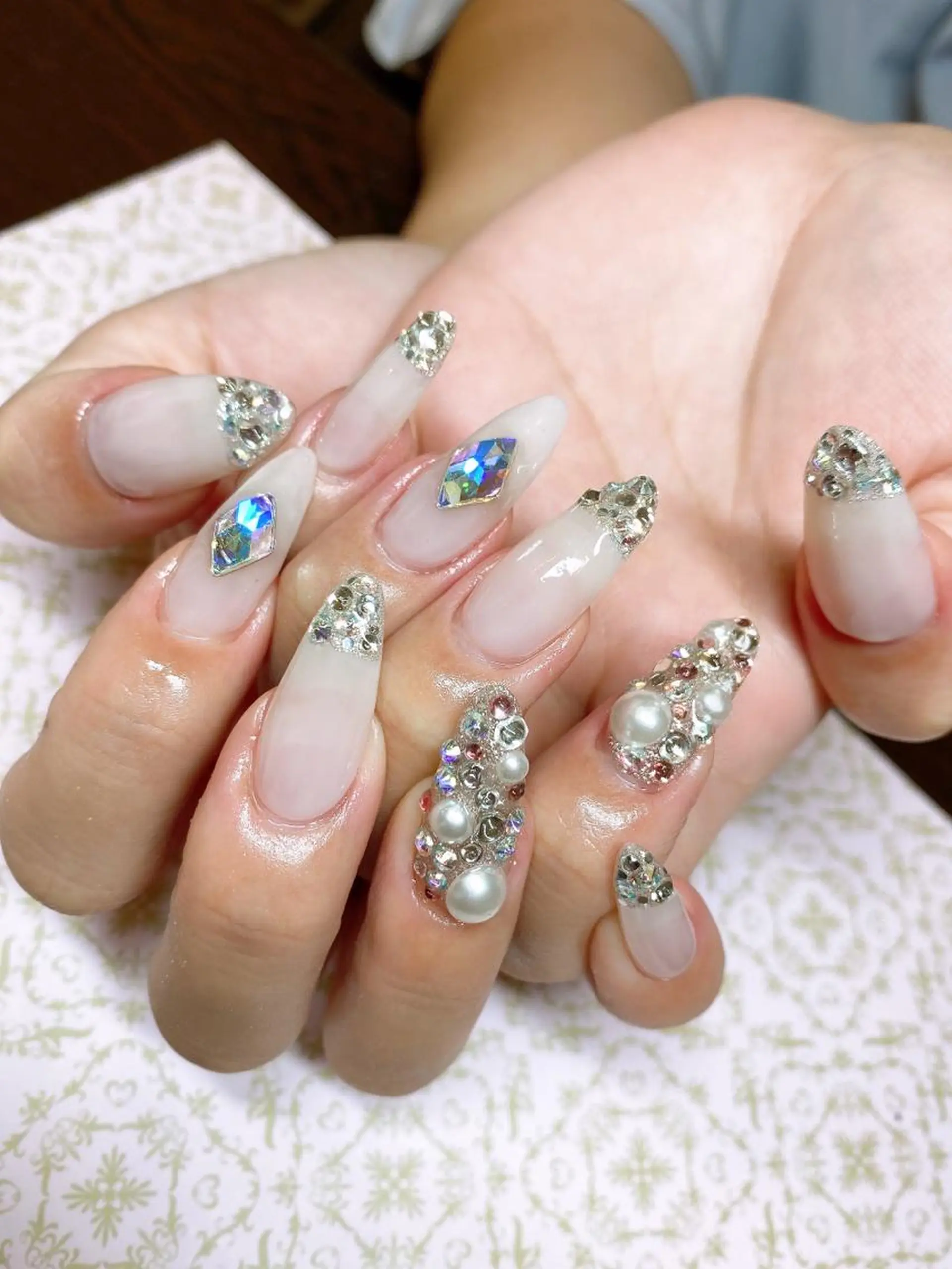 ネイル ハンドネイル Piacere 絵美のネイルデザイン