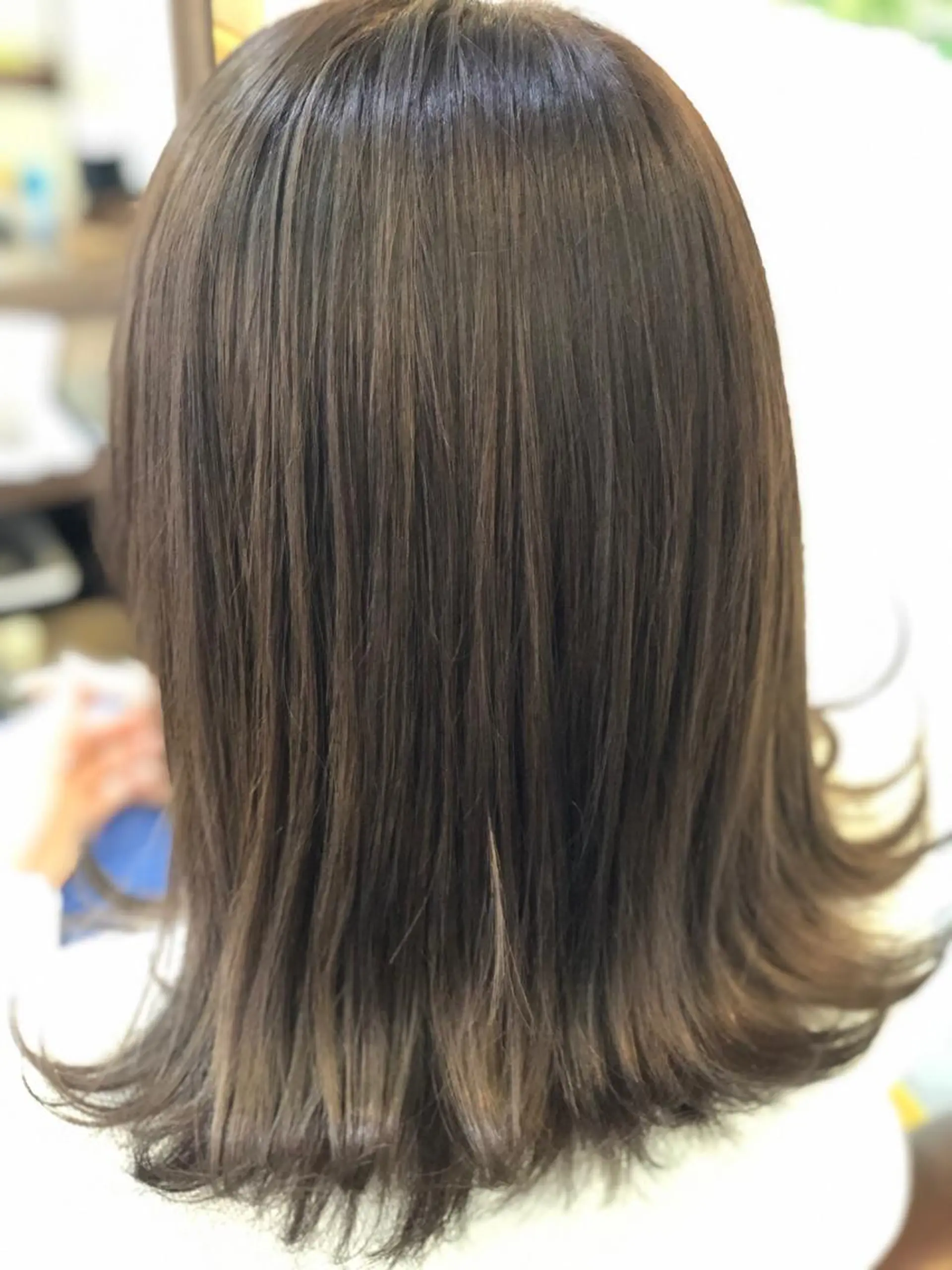 ミディアム カラー ベージュカラー ブリーチ 【艶髪×韓国風】 毛流れ職人 RYOのヘアスタイル