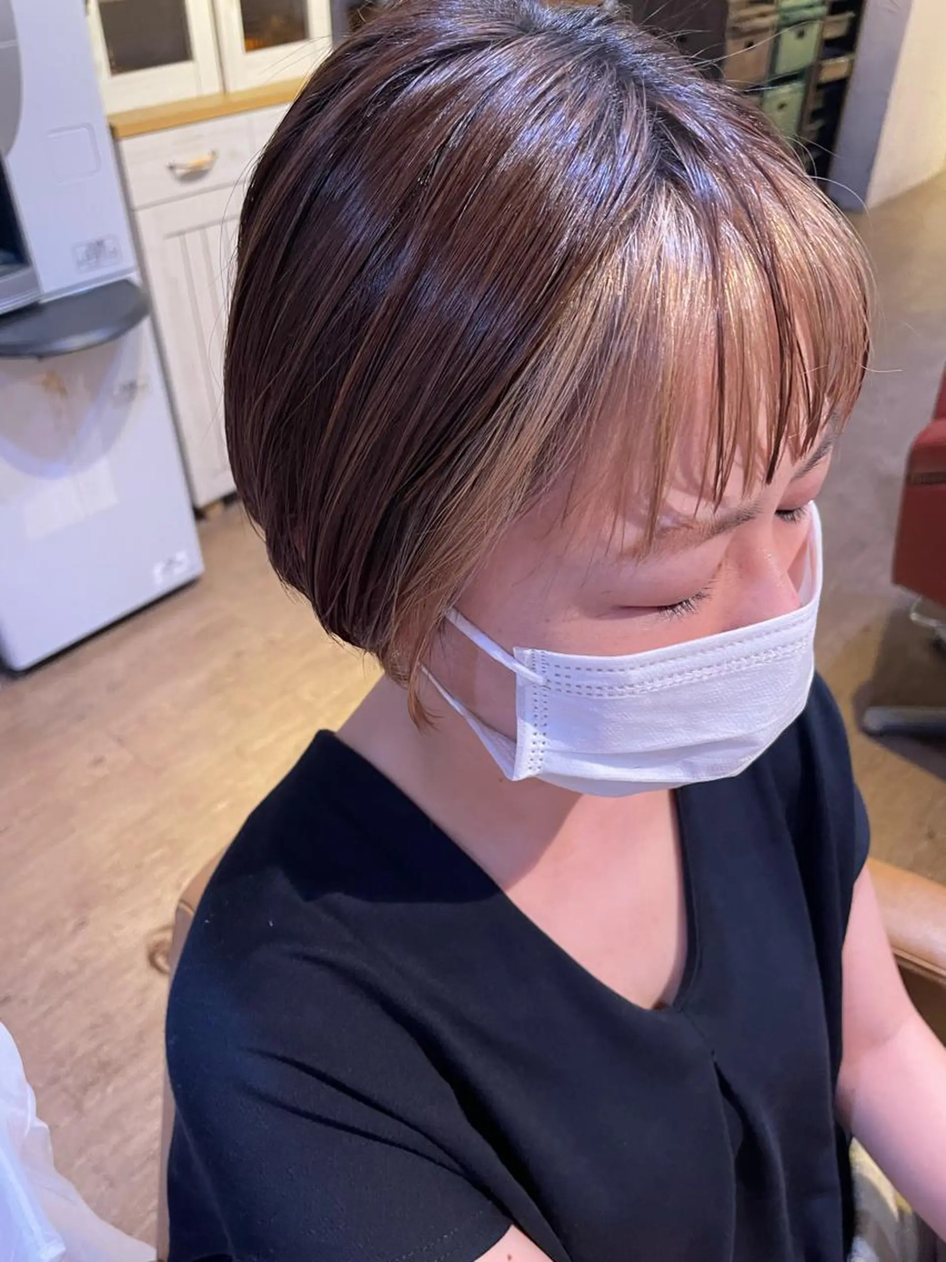 ショート カラー ハイライトカラー インナーカラー ハイライト モードケイズ塚口 河野髪質改善ioLuのヘアスタイル