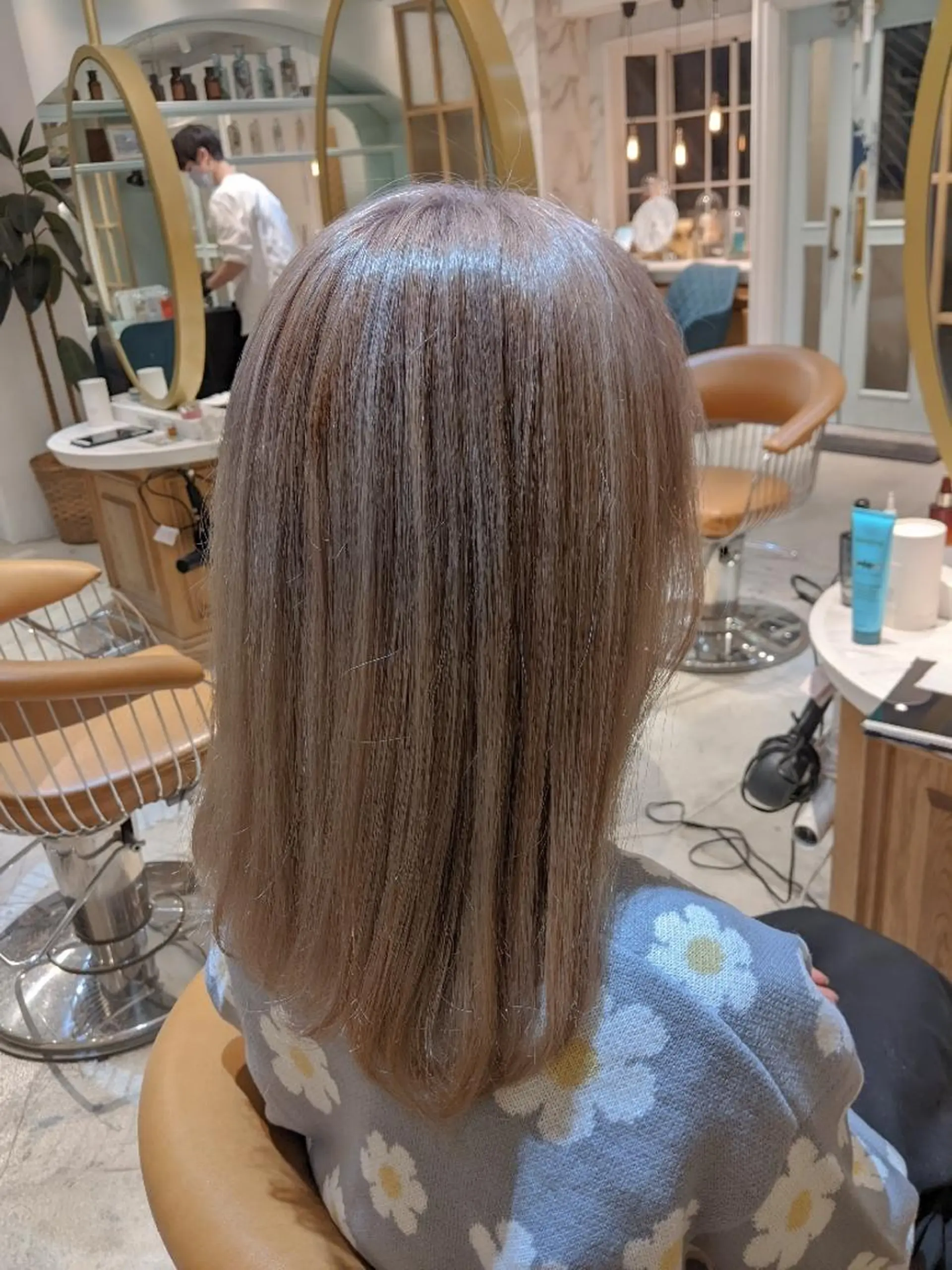 セミロング ヘアカラー トリートメント 縮毛矯正/レイヤー 💎やまもとちひろのヘアスタイル