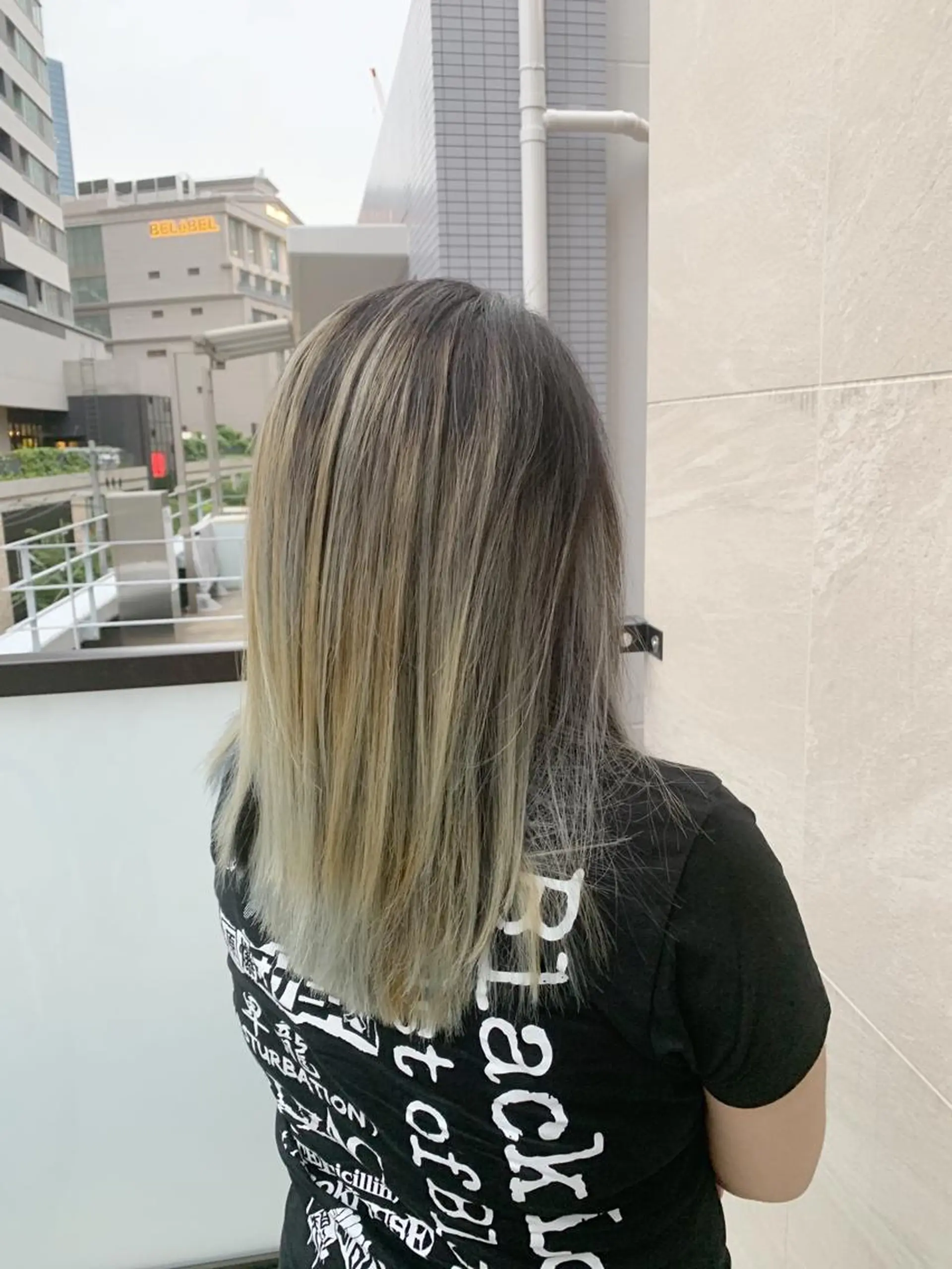 ロング カラー 黒髪 グラデーションカラー 縮毛矯正 トリートメント ヘアセット カラー特化サロン大阪 ルービック江坂/新城のヘアスタイル