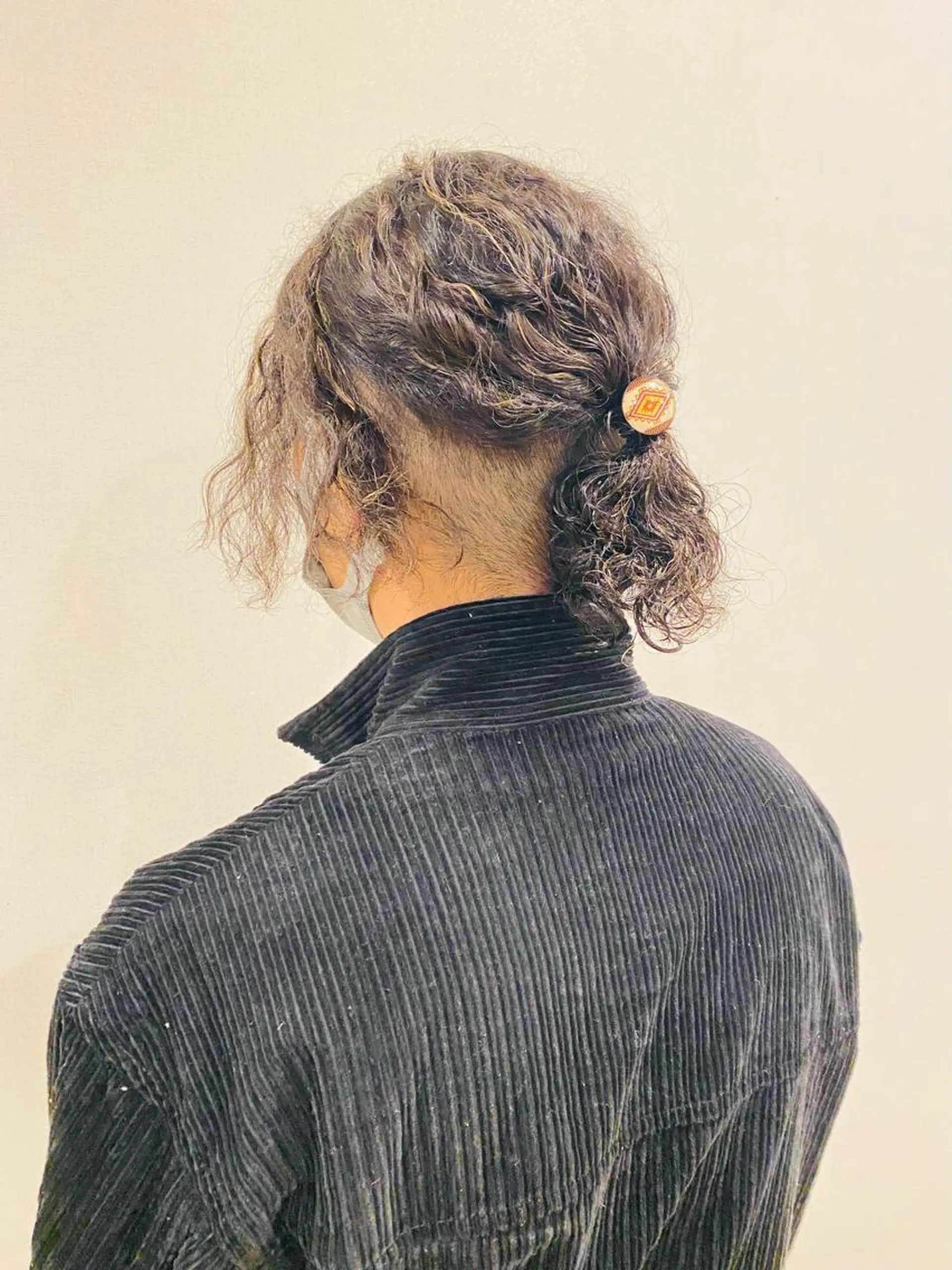 ミディアム パーマ メンズ ミディアムパーマ メンズパーマ スパイラルパーマ 丸田 幹太のヘアスタイル