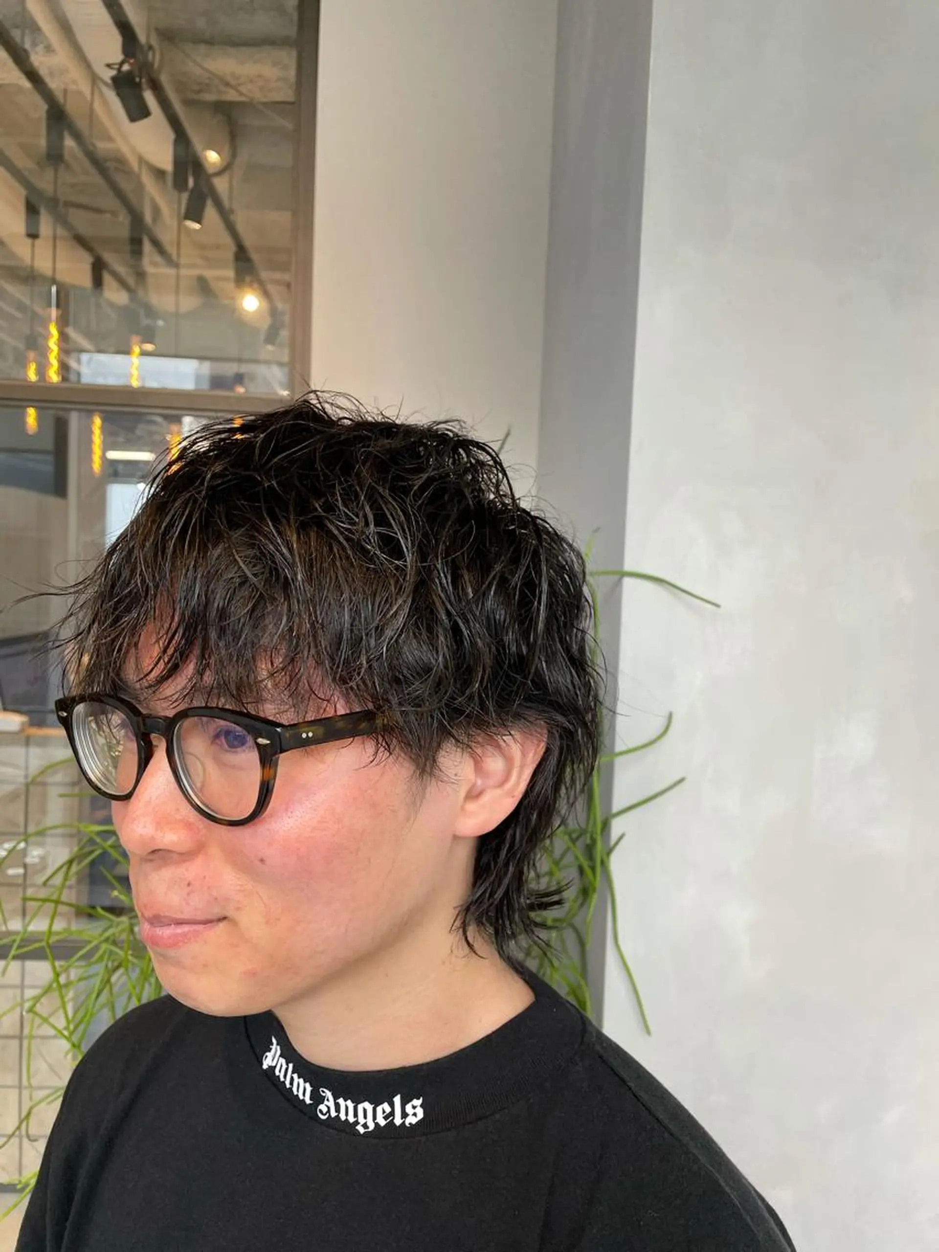 ショート パーマ メンズ 渋谷レイヤーカット/ 暖色艶カラー🩵高橋のヘアスタイル