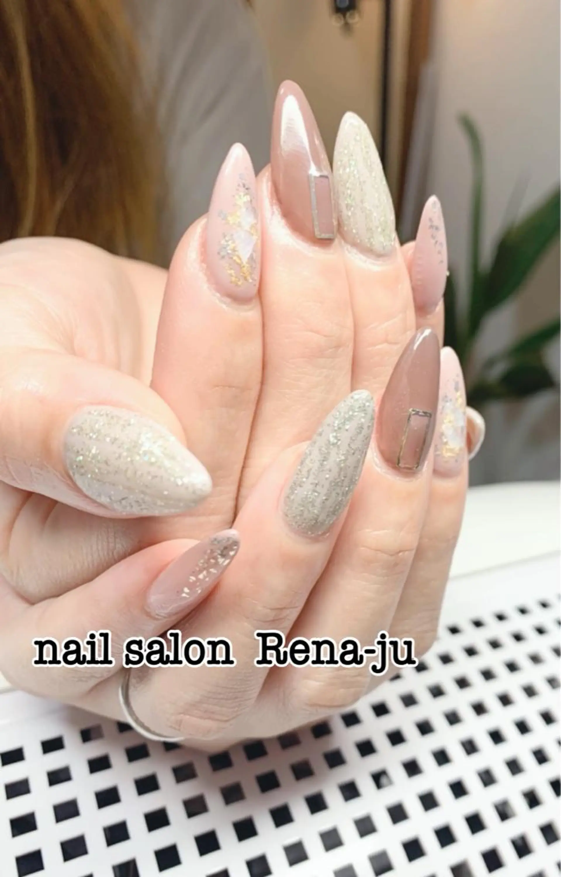 ネイル Rena-ju キャサディのネイルデザイン