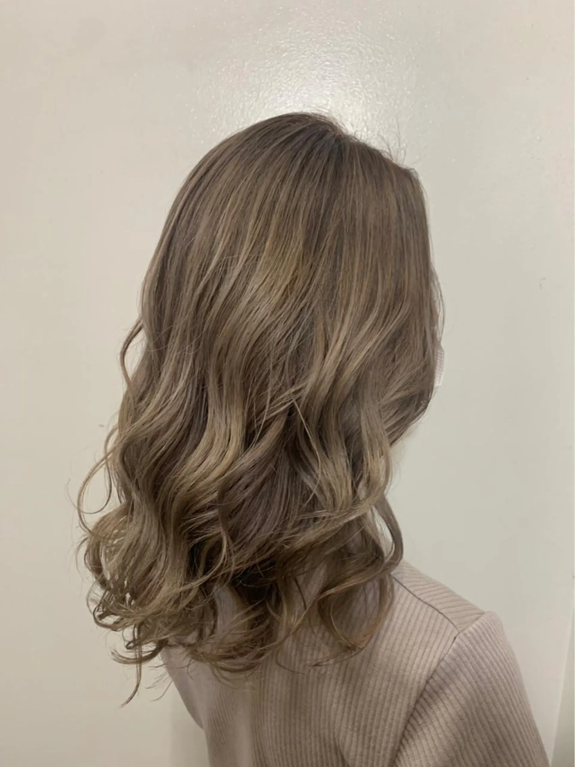 カラー 翔斗ブリーチなし🫧 で叶う透明感カラーのヘアスタイル