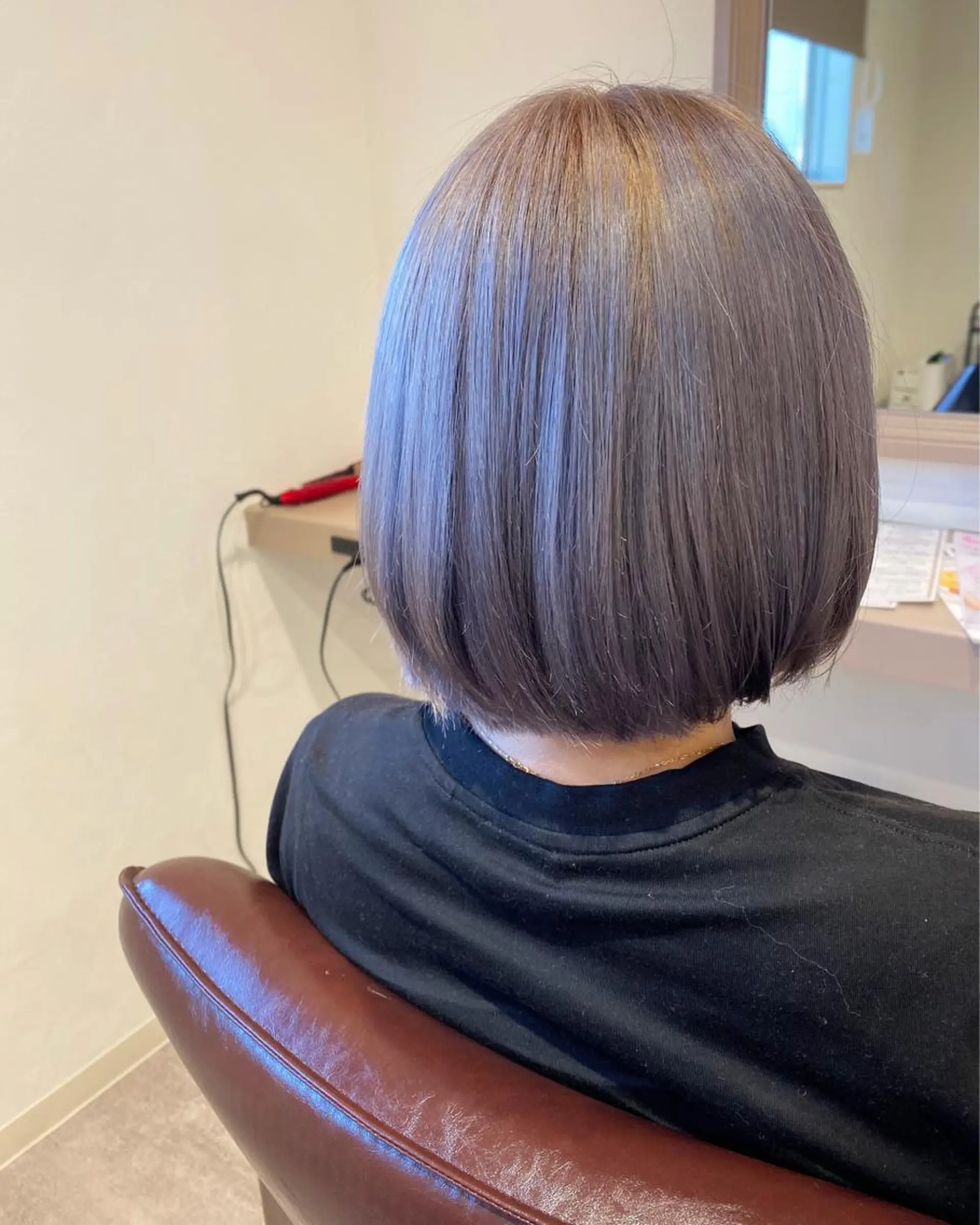 ミディアム カラー ブリーチ カット ヘアカラー トリートメント 荒木 ひろかのヘアスタイル