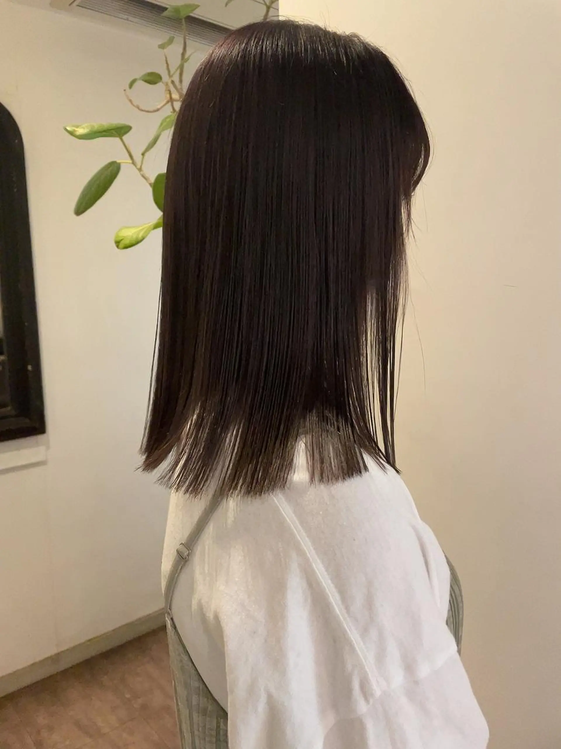 ミディアム カラー 透明感カラー 大人girly🛋️ 🤍yukakoのヘアスタイル