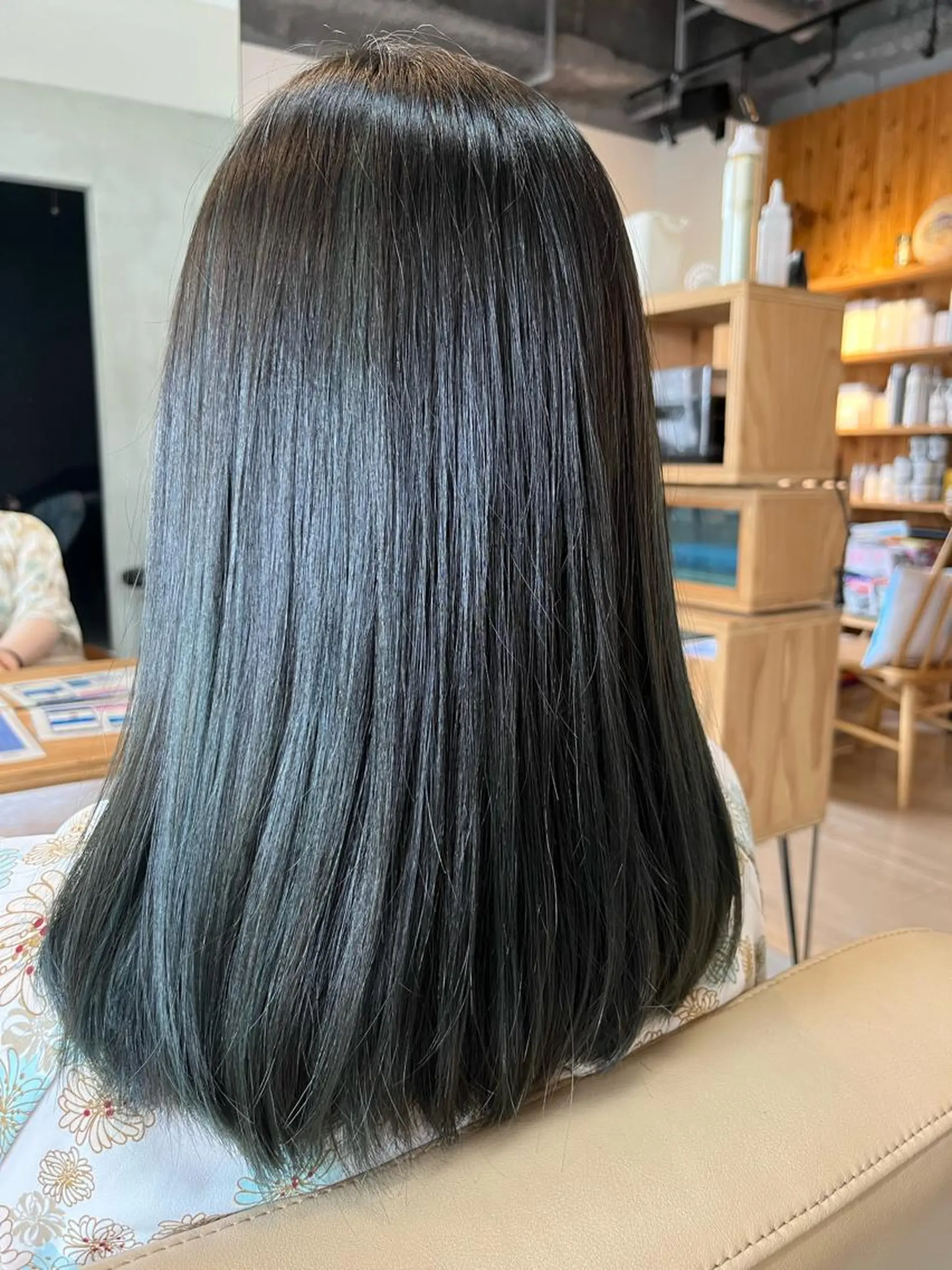 ミディアム ハイライト カット ヘアカラー 阪神西宮★JUNO 川﨑温子のヘアスタイル