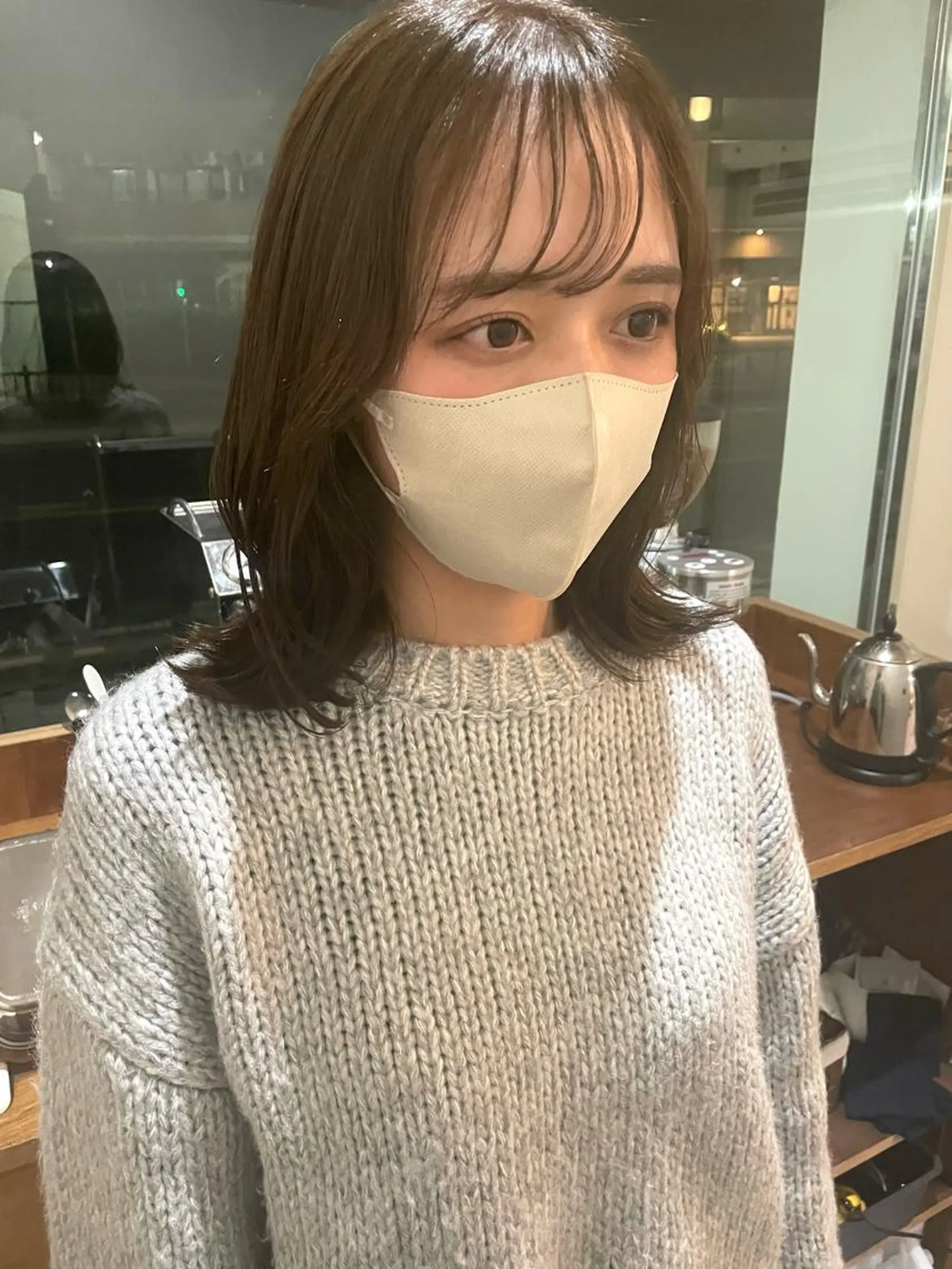 ミディアム カット ヘアカラー あやか/ベージュ /透け感カラーのヘアスタイル