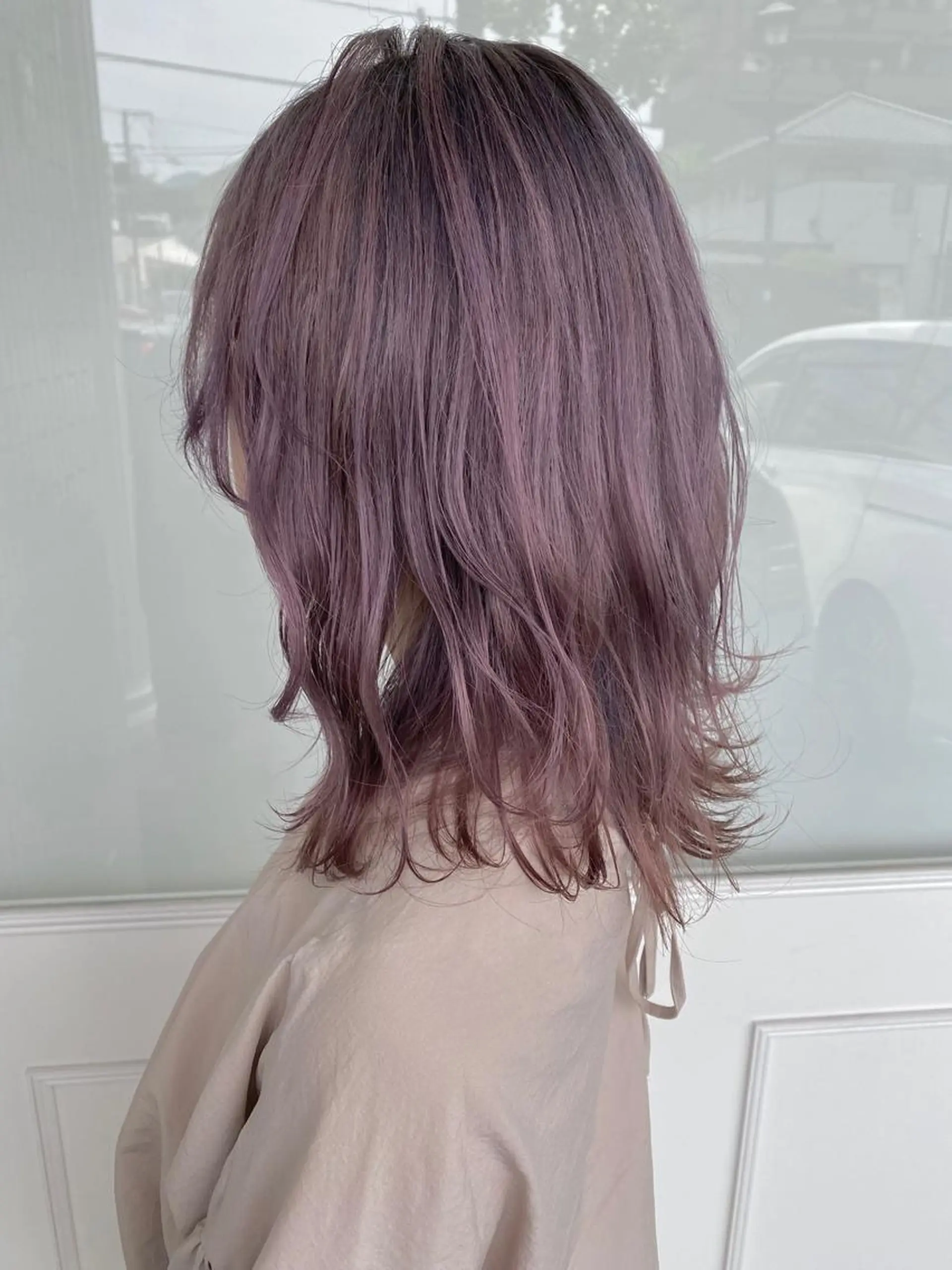 ミディアム カラー ブリーチ ラベンダーカラー 杉田 健太のヘアスタイル