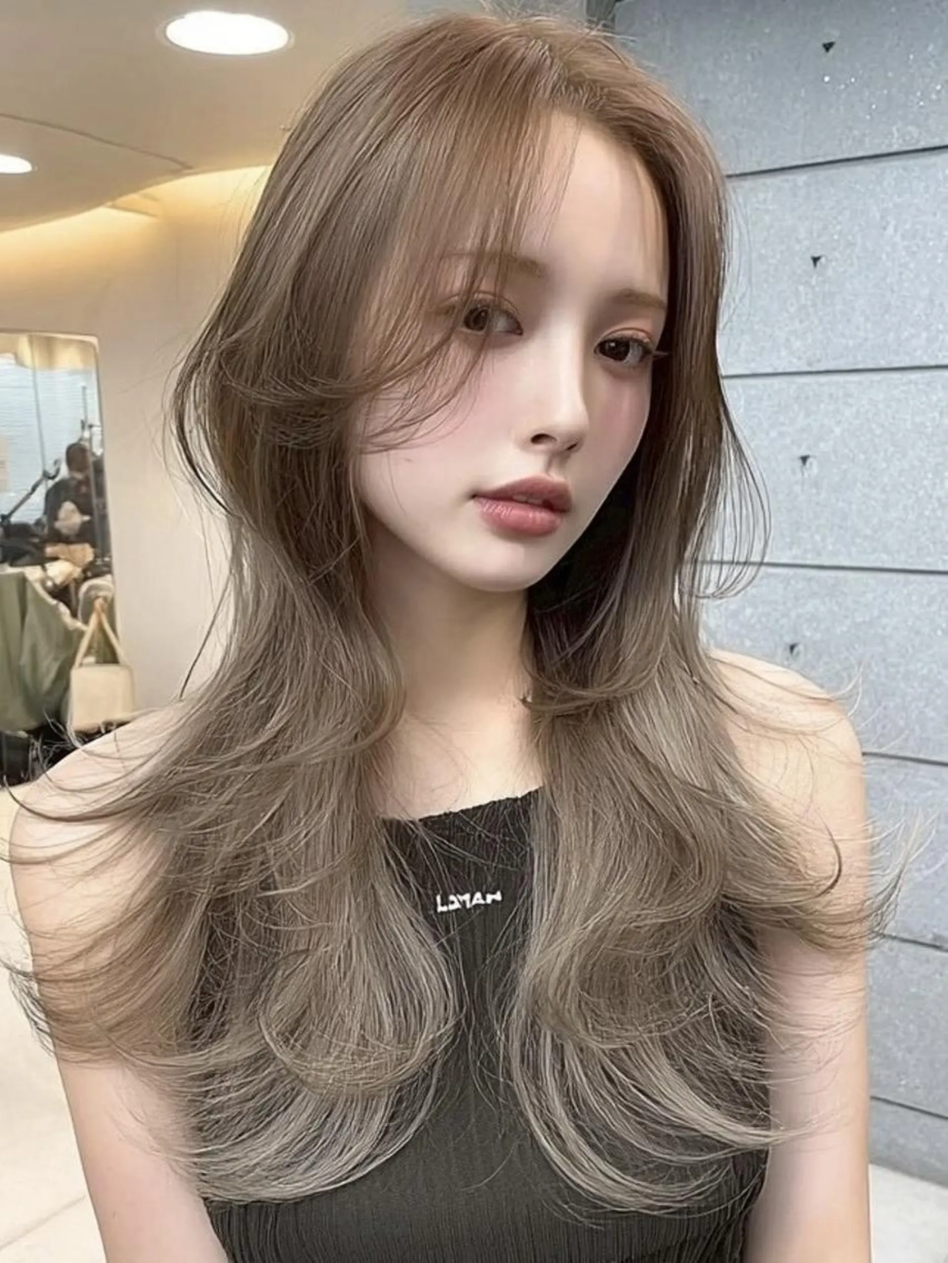 セミロング レイヤーカット ヘアカラー MARIN /天王寺 🤍のヘアスタイル