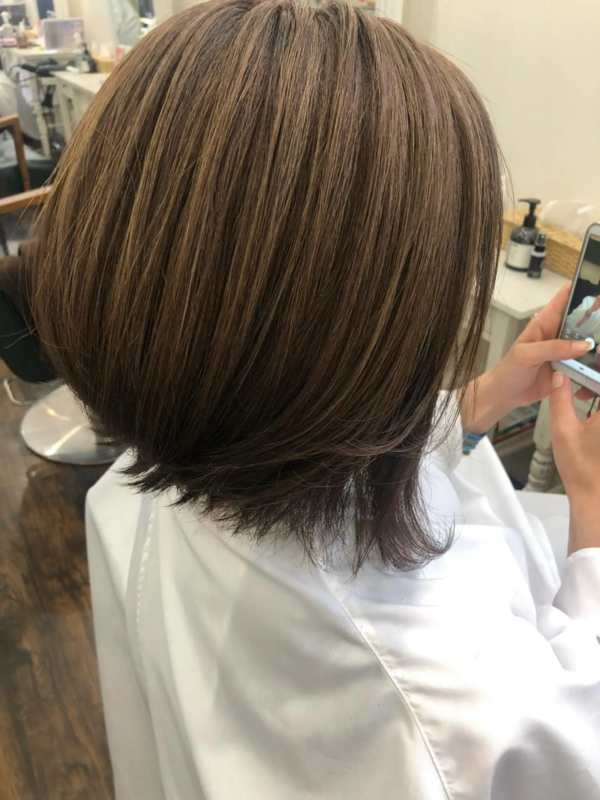 カラー ハイライトカラー 藤田 悠菜のヘアスタイル