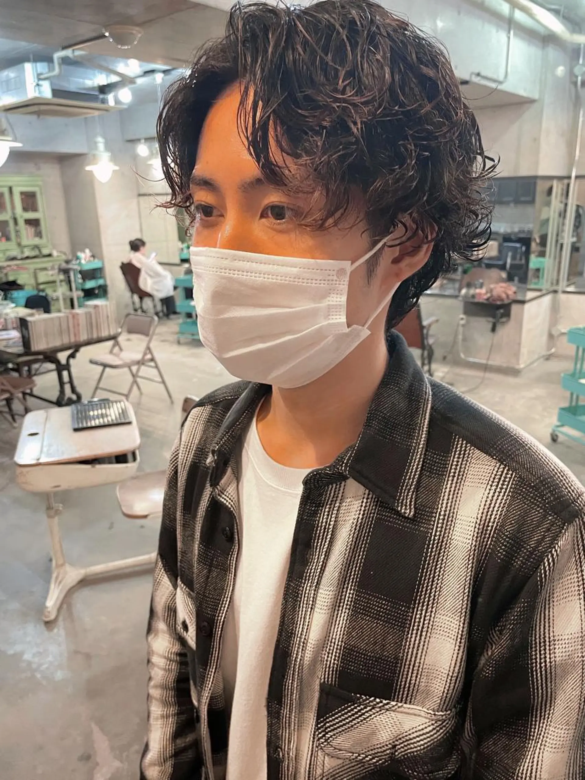 メンズ メンズパーマ メンズスパイラルパーマ カット パーマ メンズ特化美容師 ハスイルイのヘアスタイル